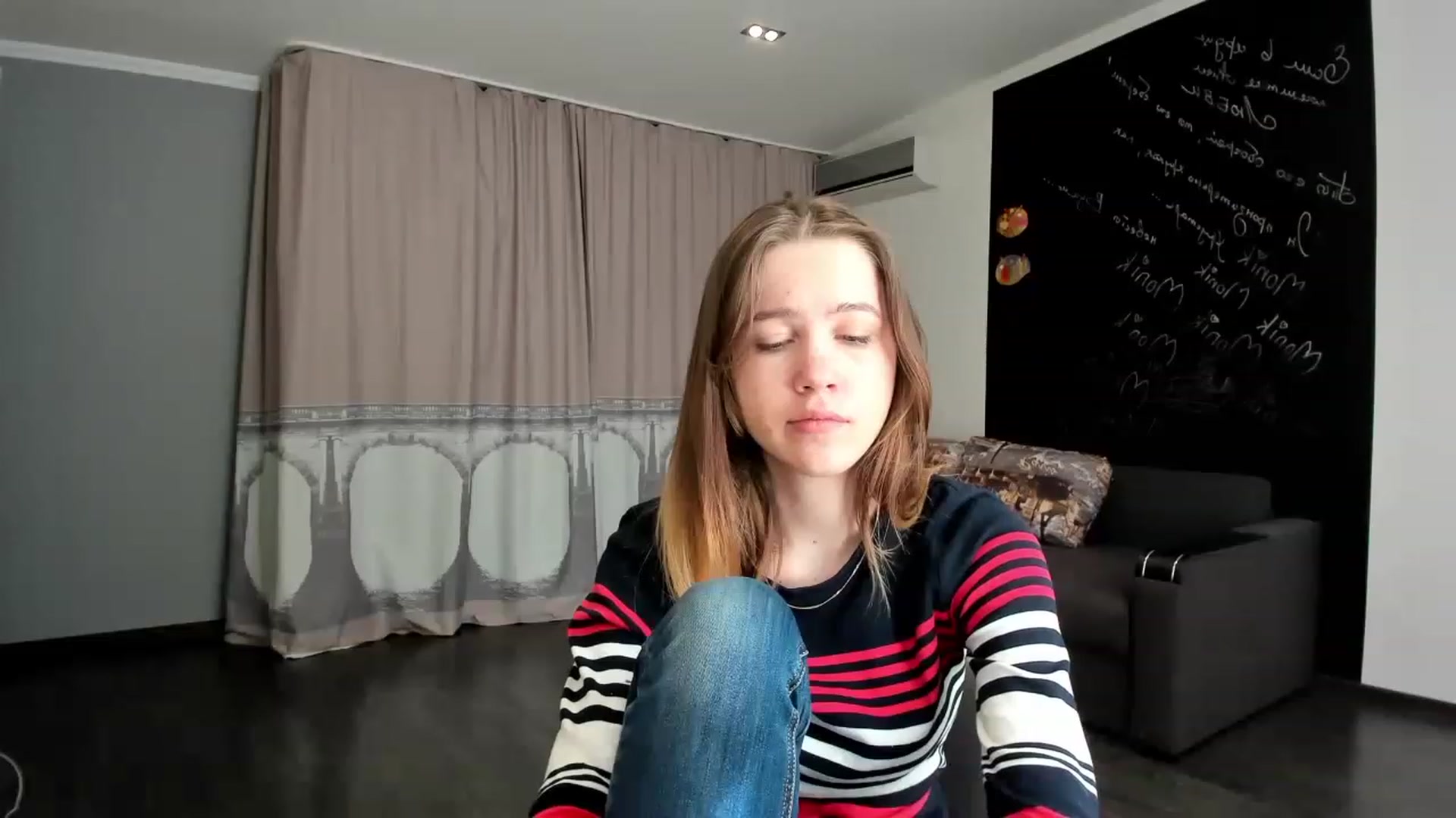 Gallery image thumbnail from KateGordon's myfreecams stream on, 03/27/2023, 08:27 image 17 of 20