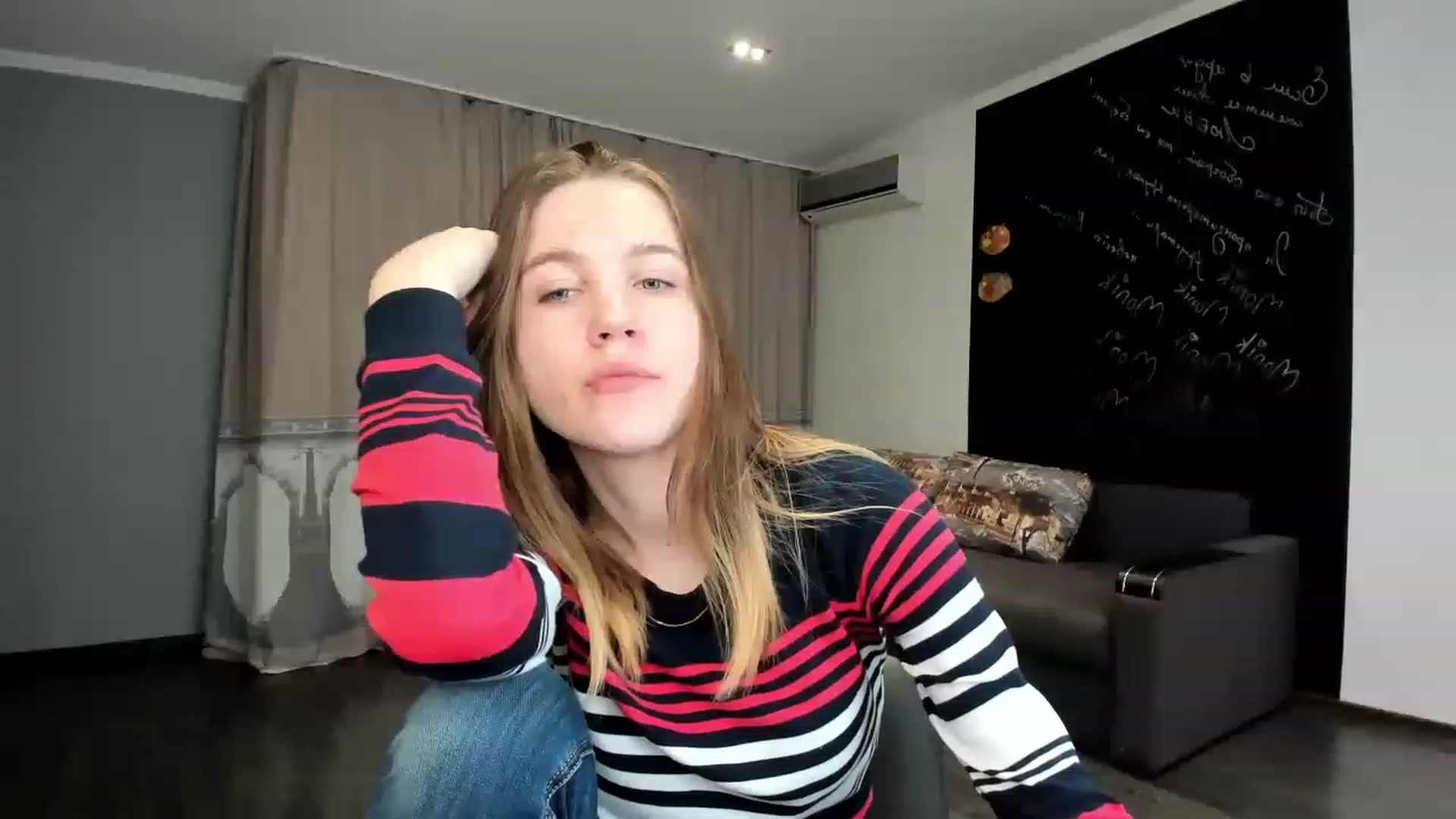 Gallery image thumbnail from KateGordon's myfreecams stream on, 03/27/2023, 11:02 image 7 of 20