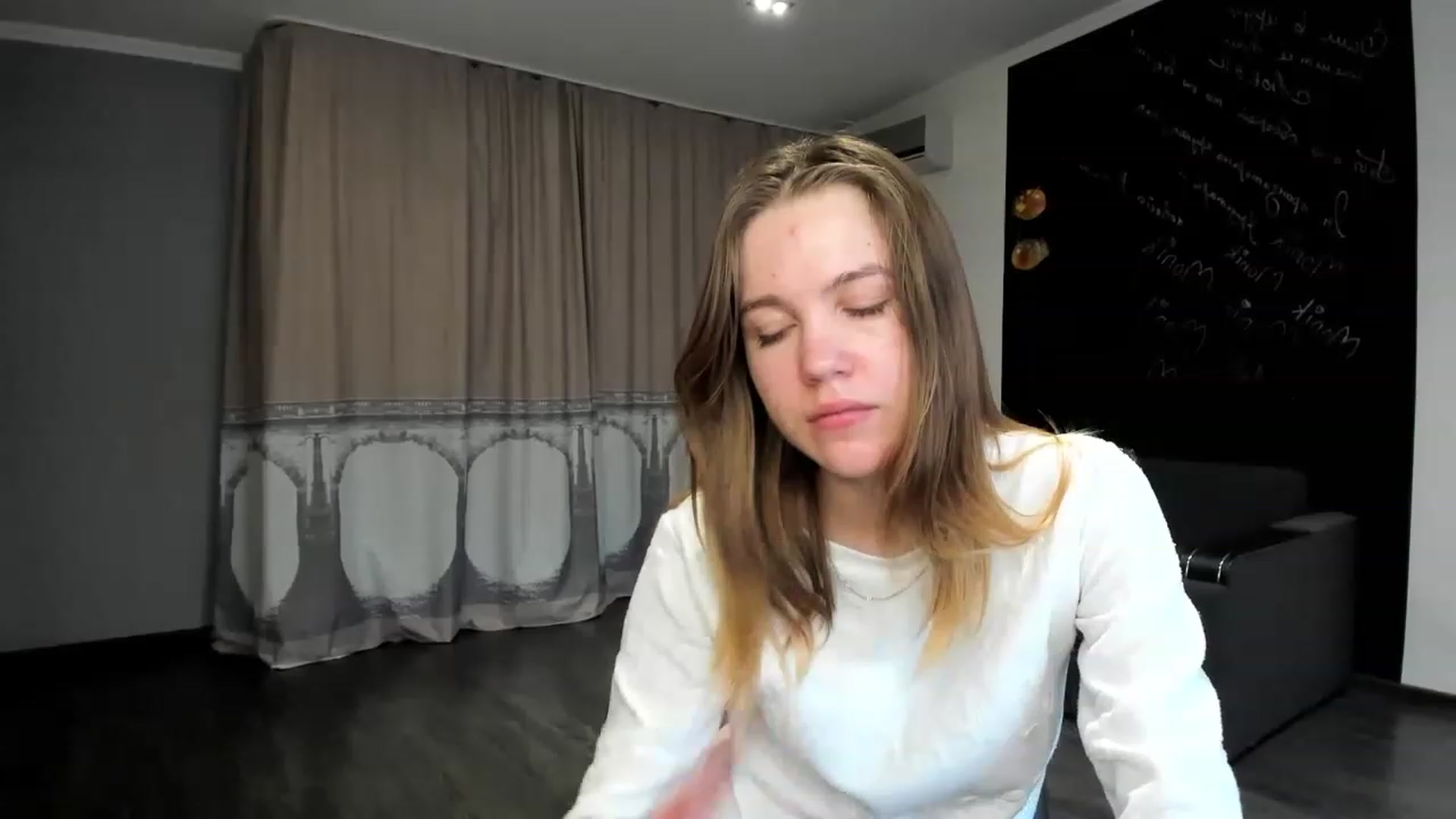 Gallery image thumbnail from KateGordon's myfreecams stream on, 03/28/2023, 10:48 image 7 of 20