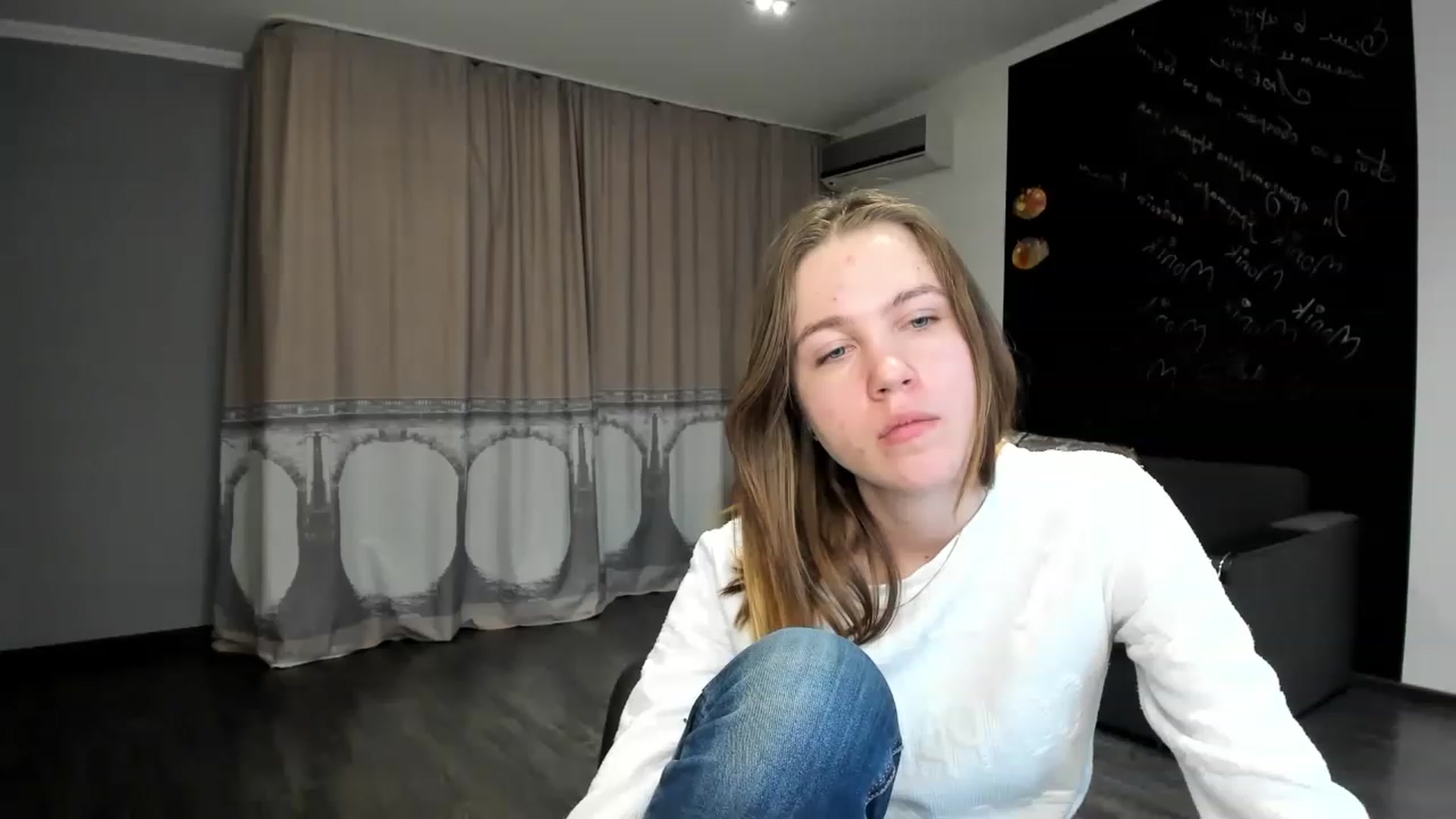 Gallery image thumbnail from KateGordon's myfreecams stream on, 03/28/2023, 10:48 image 18 of 20