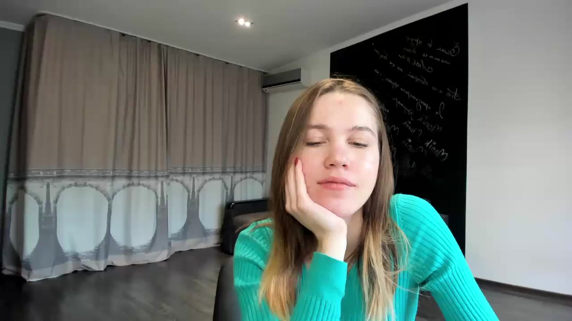 Gallery image thumbnail from KateGordon's myfreecams stream on, 03/29/2023, 10:44 image 10 of 20