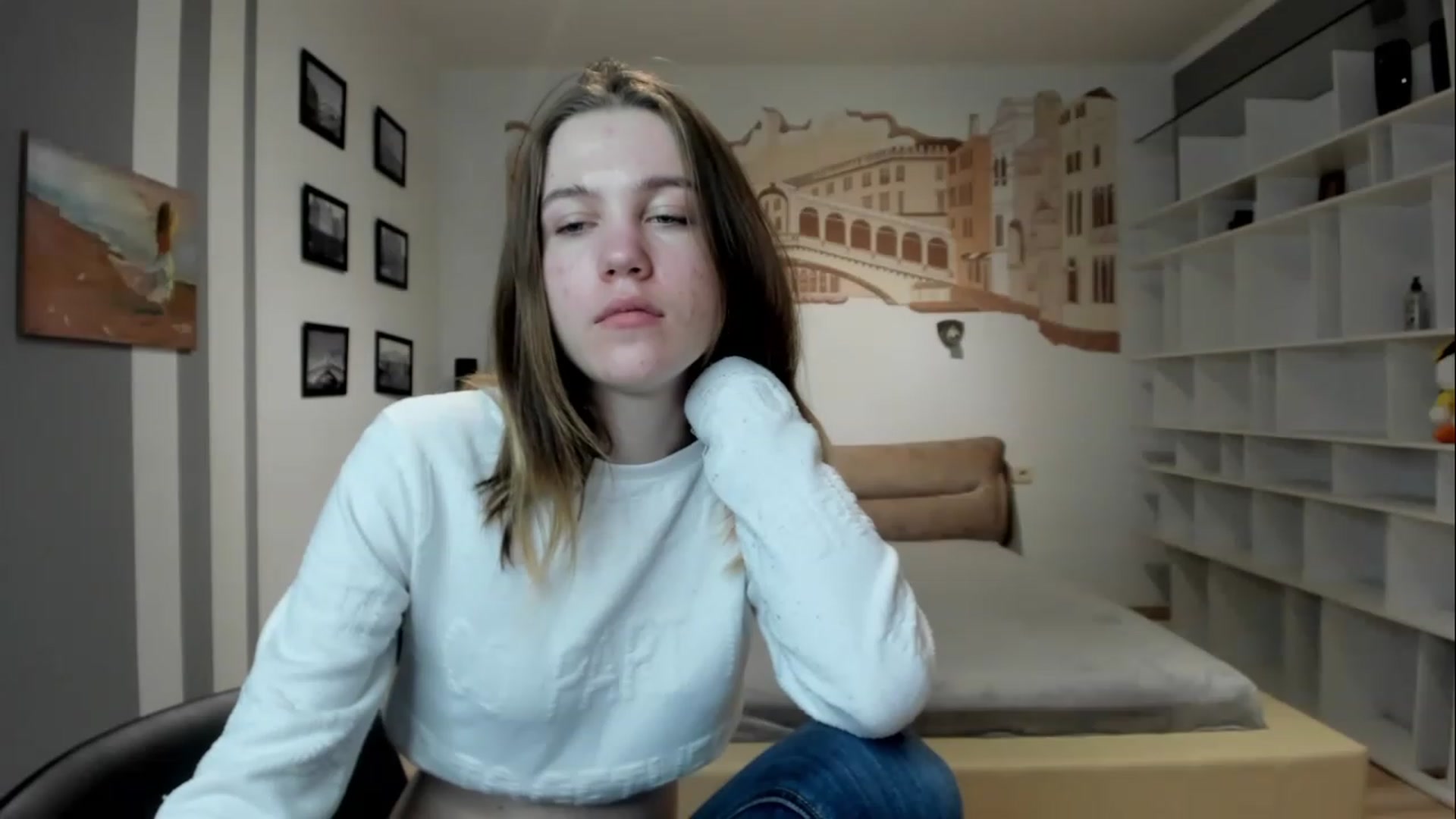 Gallery image thumbnail from KateGordon's myfreecams stream on, 04/01/2023, 11:07 image 16 of 20