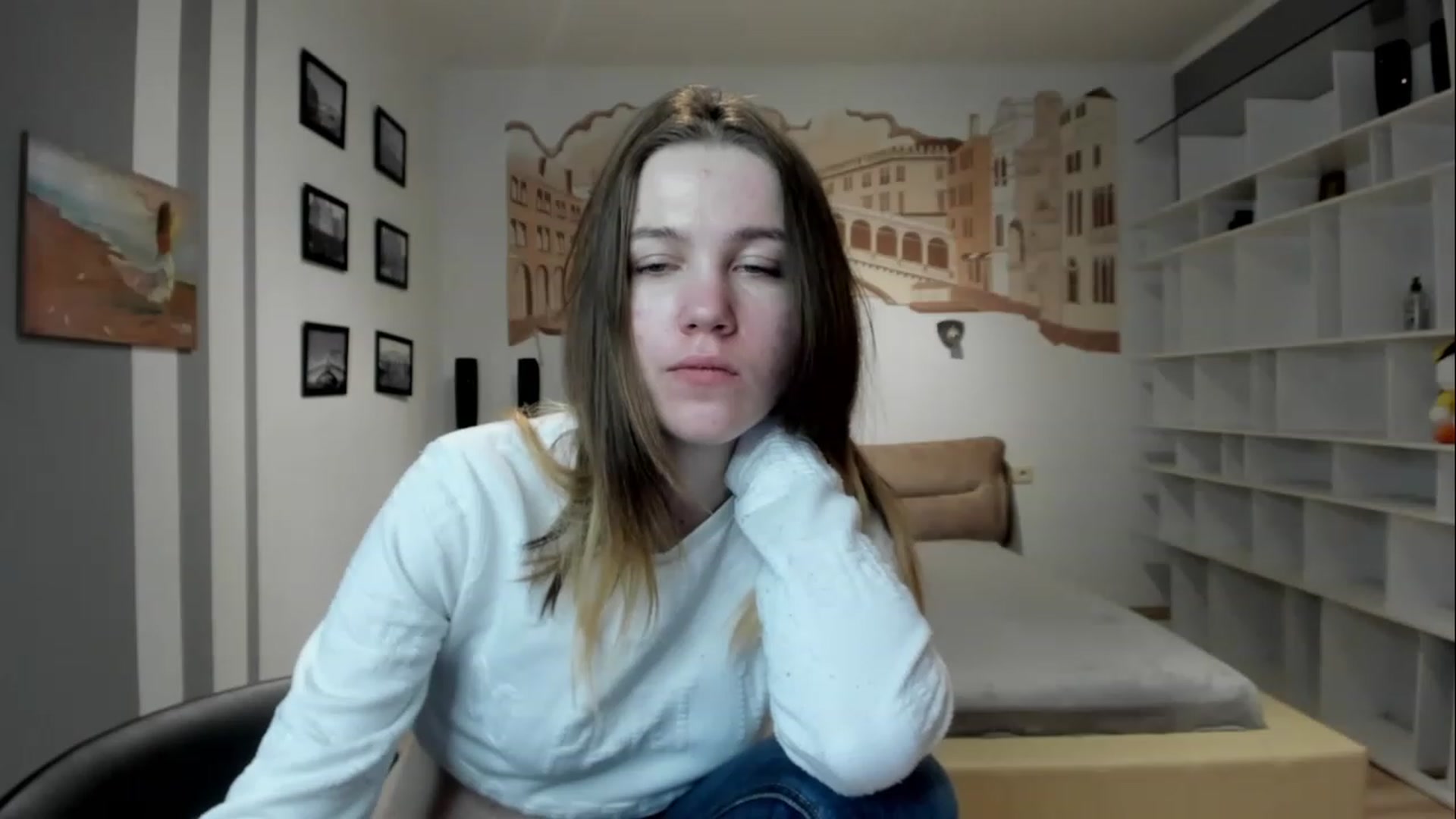 Gallery image thumbnail from KateGordon's myfreecams stream on, 04/01/2023, 11:07 image 17 of 20