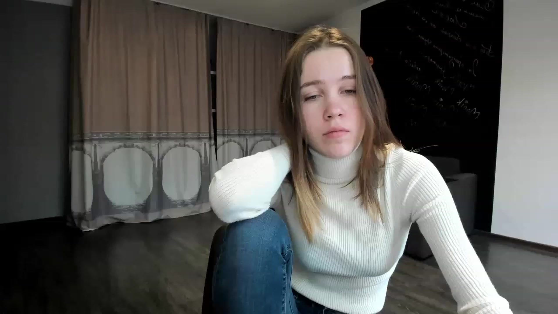 Gallery image thumbnail from KateGordon's myfreecams stream on, 04/03/2023, 08:36 image 12 of 20
