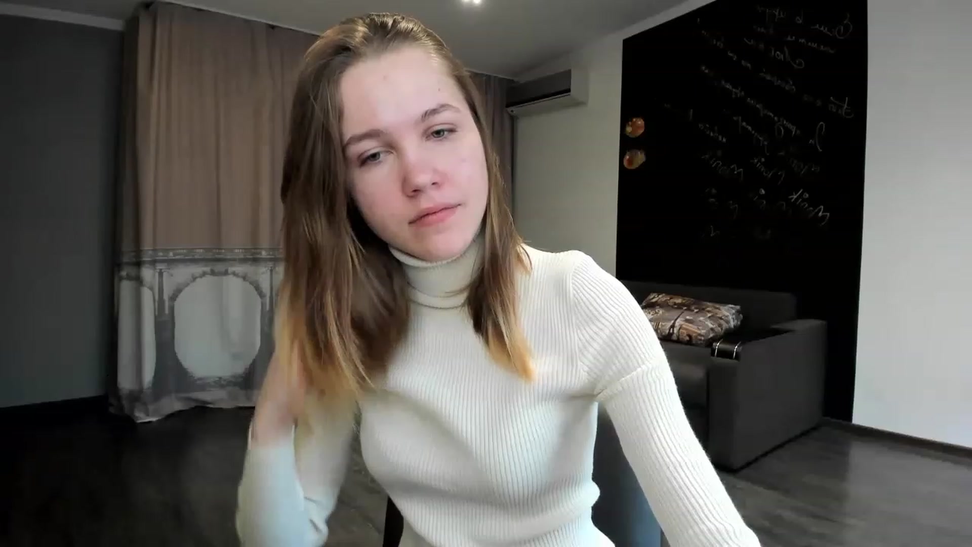 Gallery image thumbnail from KateGordon's myfreecams stream on, 04/03/2023, 11:29 image 14 of 20