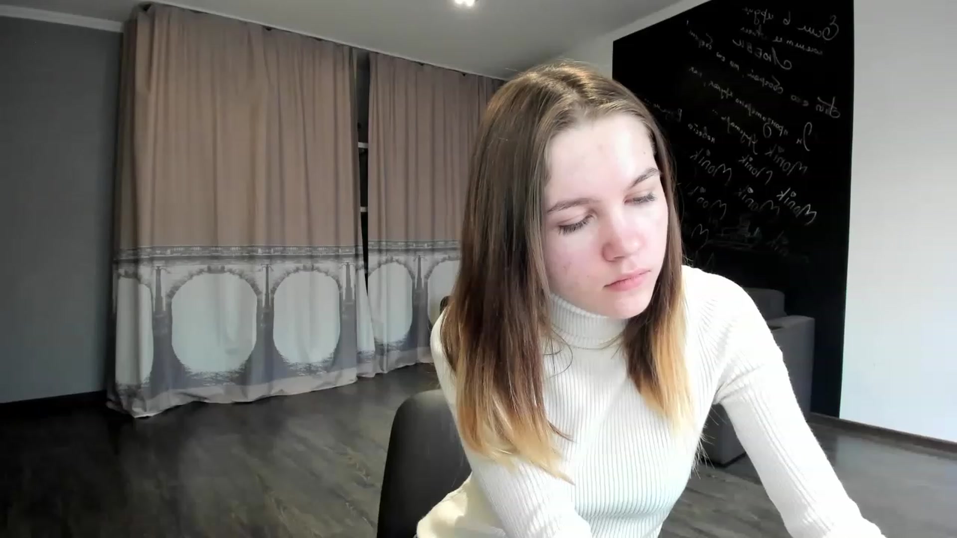 Gallery image thumbnail from KateGordon's myfreecams stream on, 04/03/2023, 11:29 image 4 of 20