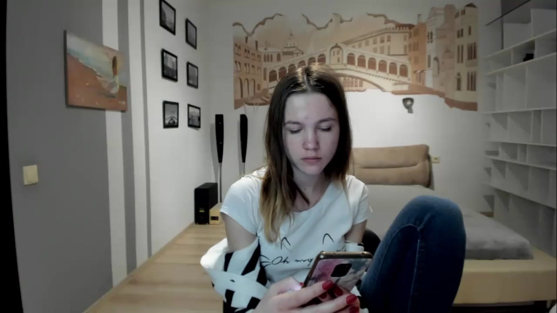 Gallery image thumbnail from KateGordon's myfreecams stream on, 04/09/2023, 09:39 image 9 of 20