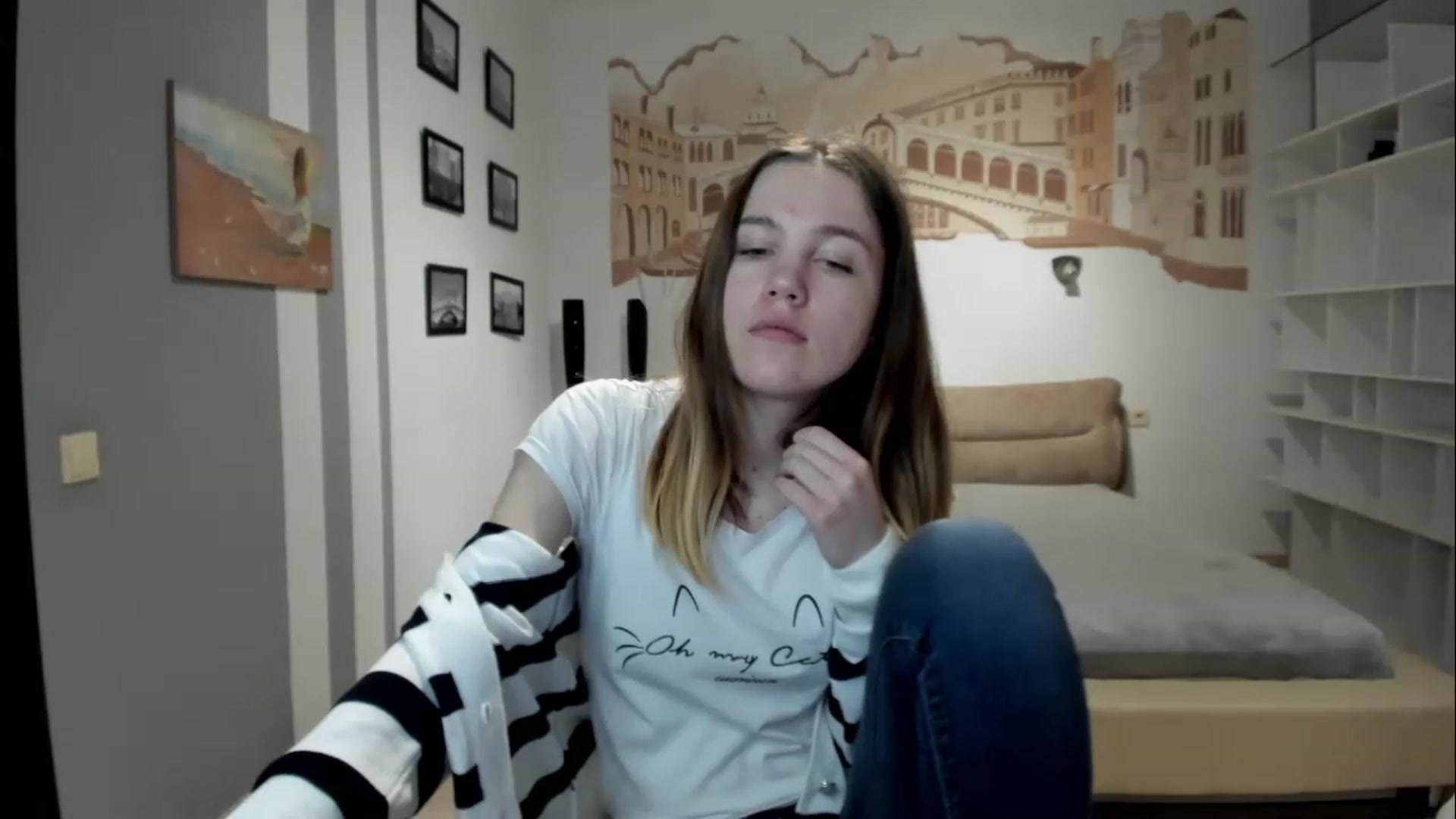 Gallery image thumbnail from KateGordon's myfreecams stream on, 04/09/2023, 09:39 image 15 of 20