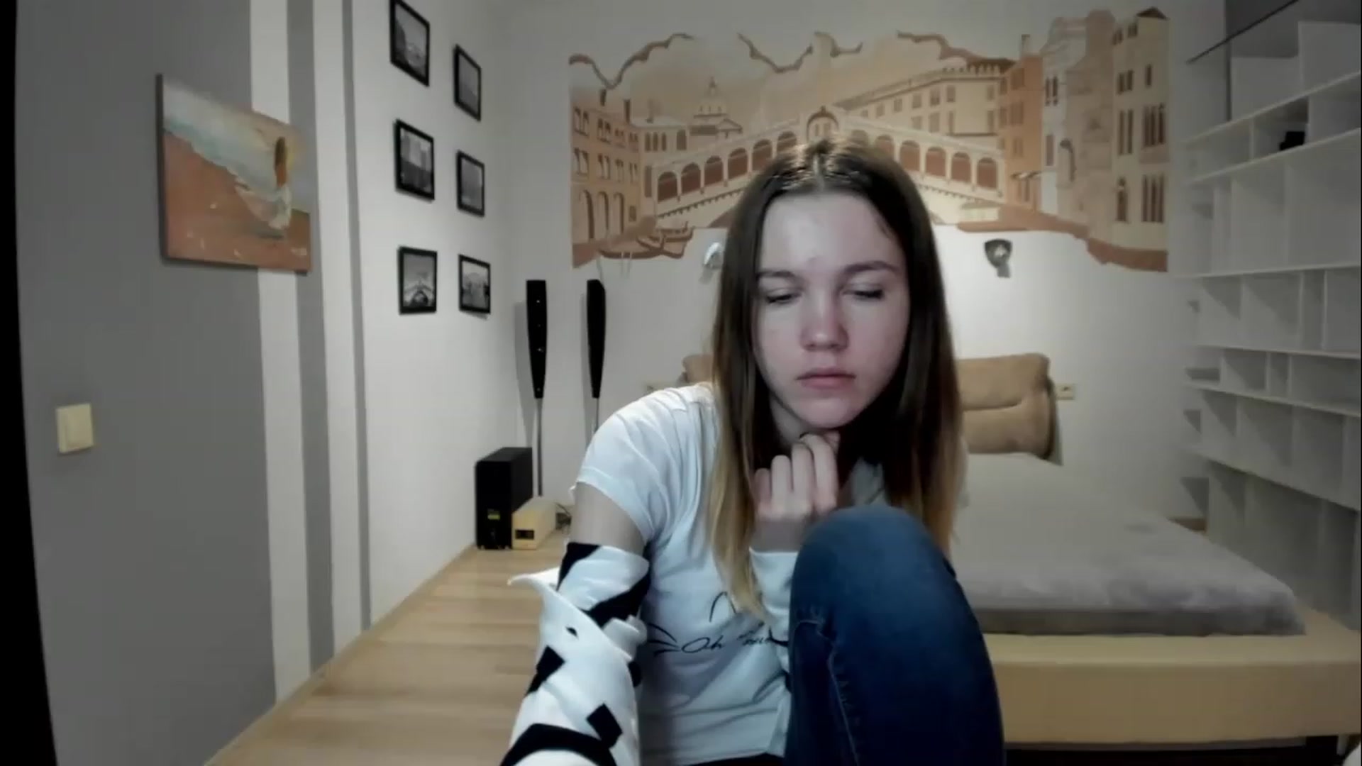 Gallery image thumbnail from KateGordon's myfreecams stream on, 04/09/2023, 09:39 image 18 of 20