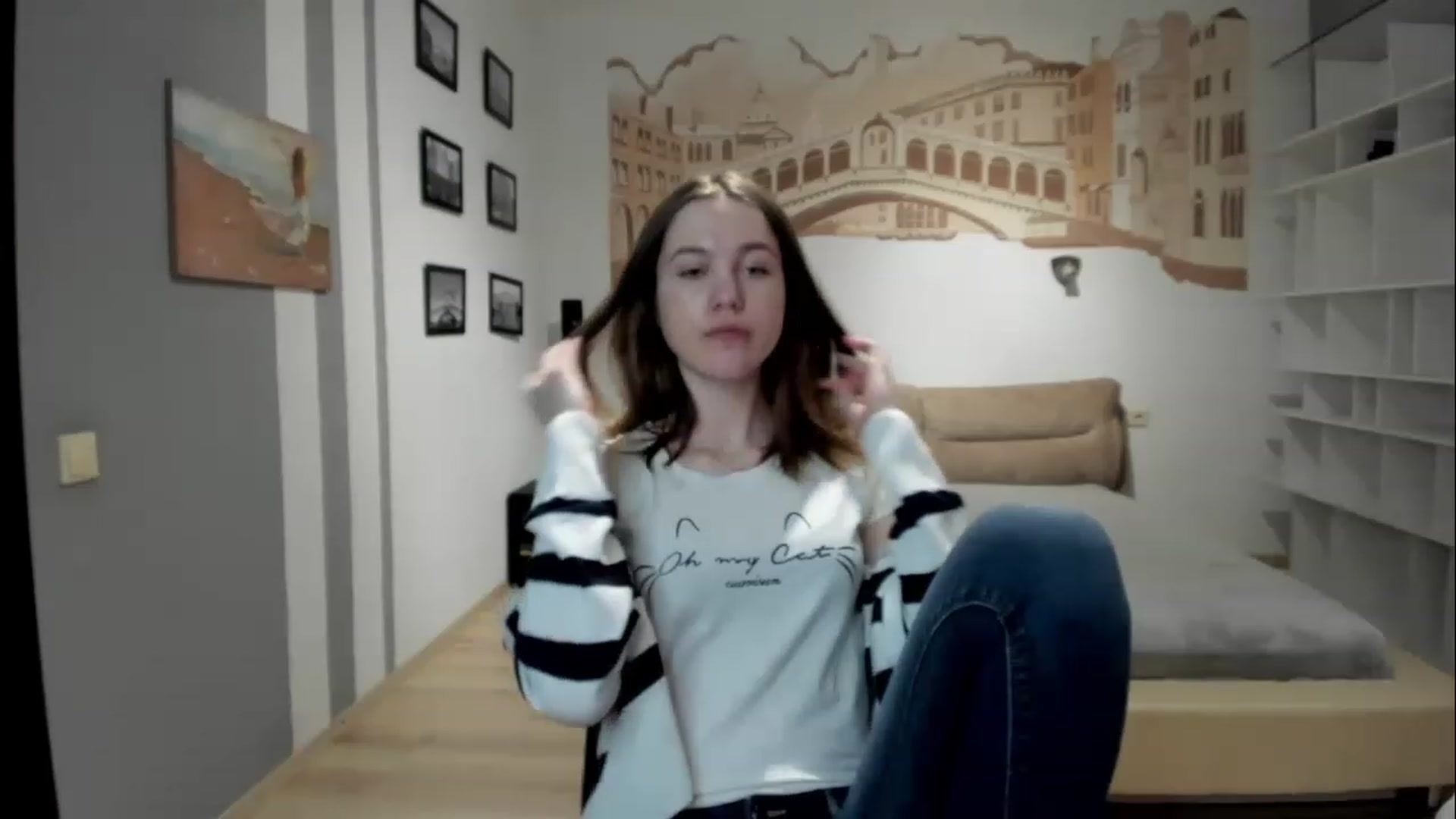 Gallery image thumbnail from KateGordon's myfreecams stream on, 04/09/2023, 09:39 image 6 of 20