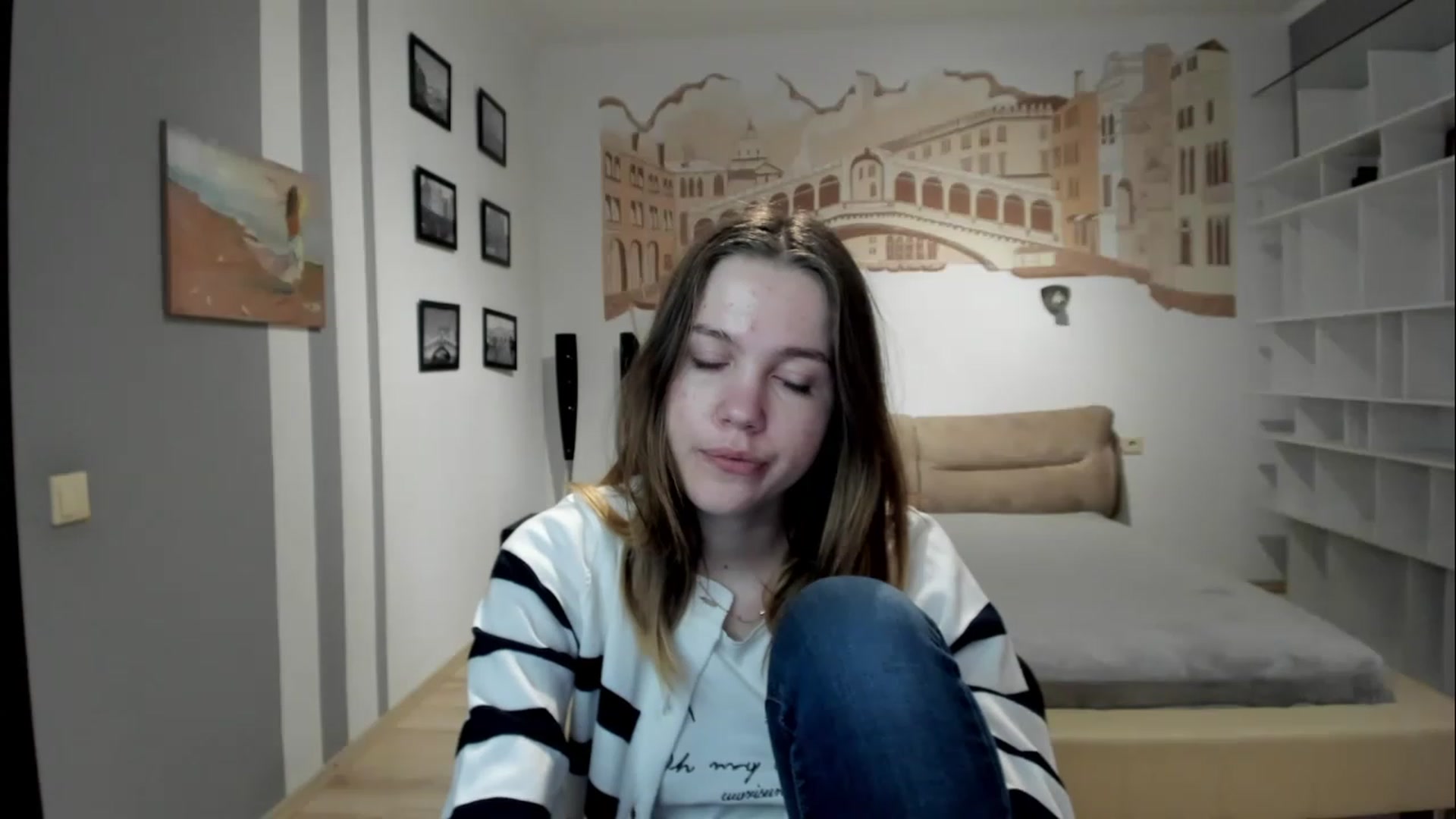 Gallery image thumbnail from KateGordon's myfreecams stream on, 04/09/2023, 10:53 image 17 of 20