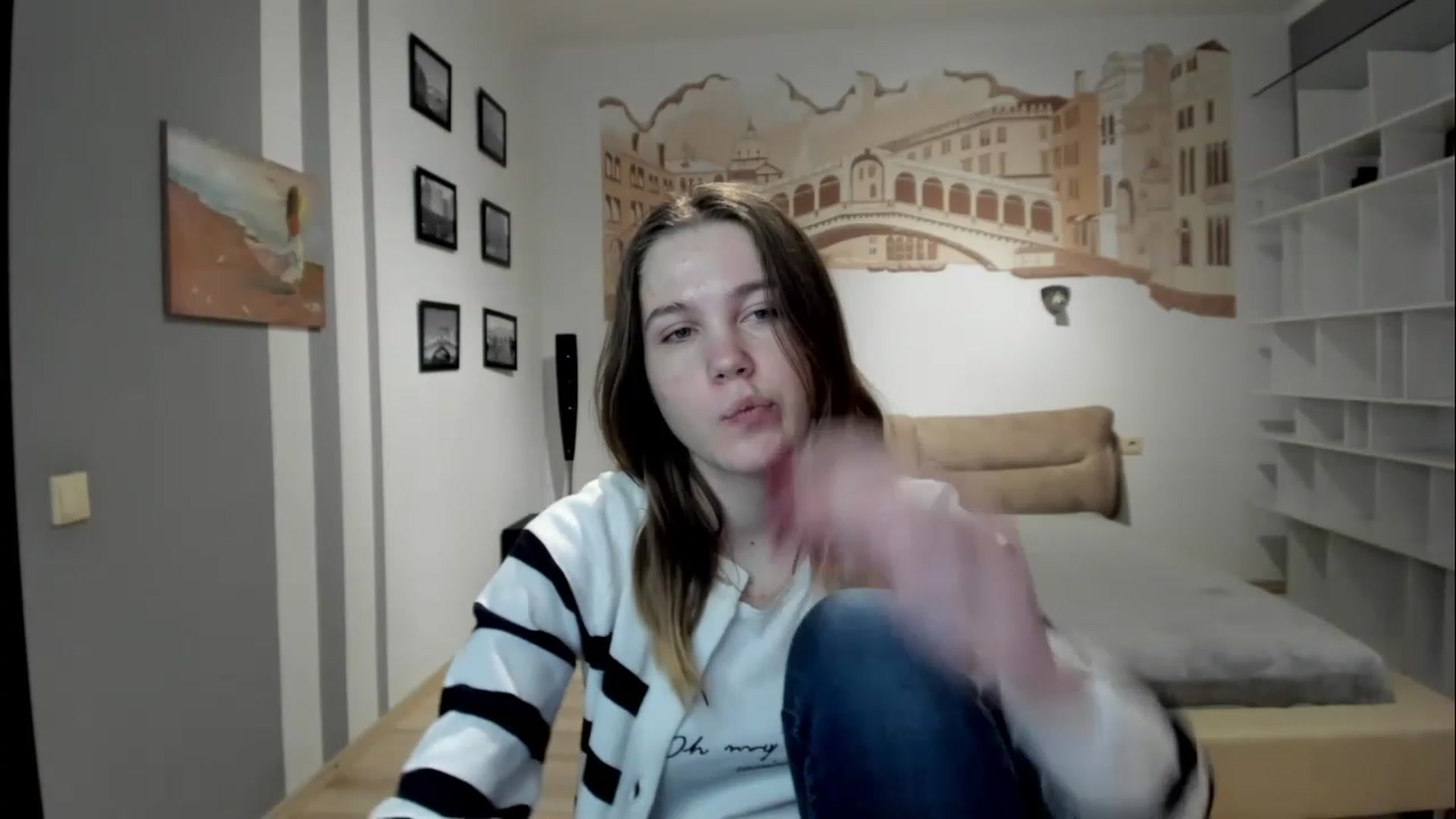 Gallery image thumbnail from KateGordon's myfreecams stream on, 04/09/2023, 10:53 image 12 of 20