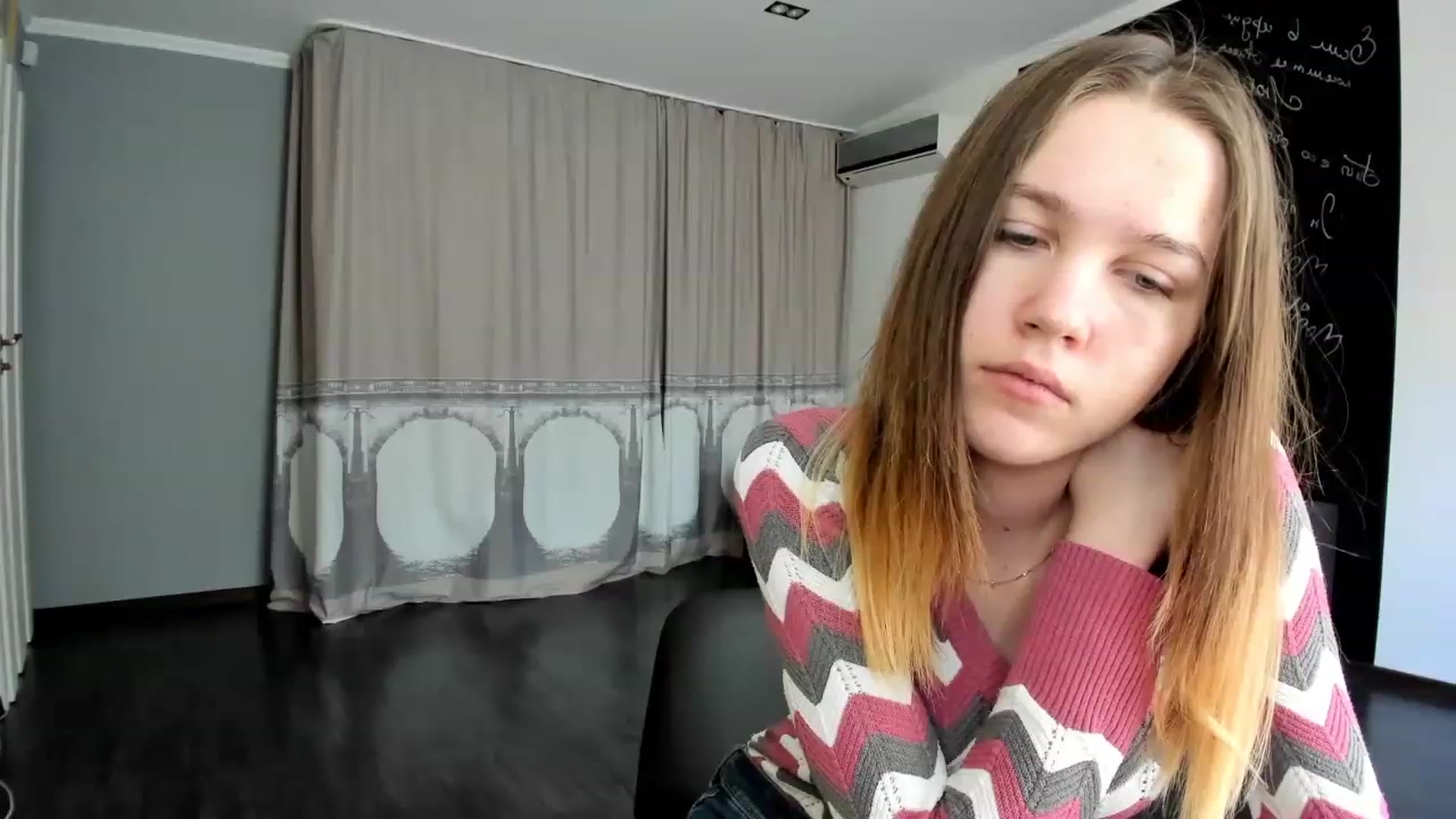 Gallery image thumbnail from KateGordon's myfreecams stream on, 04/10/2023, 10:41 image 4 of 20
