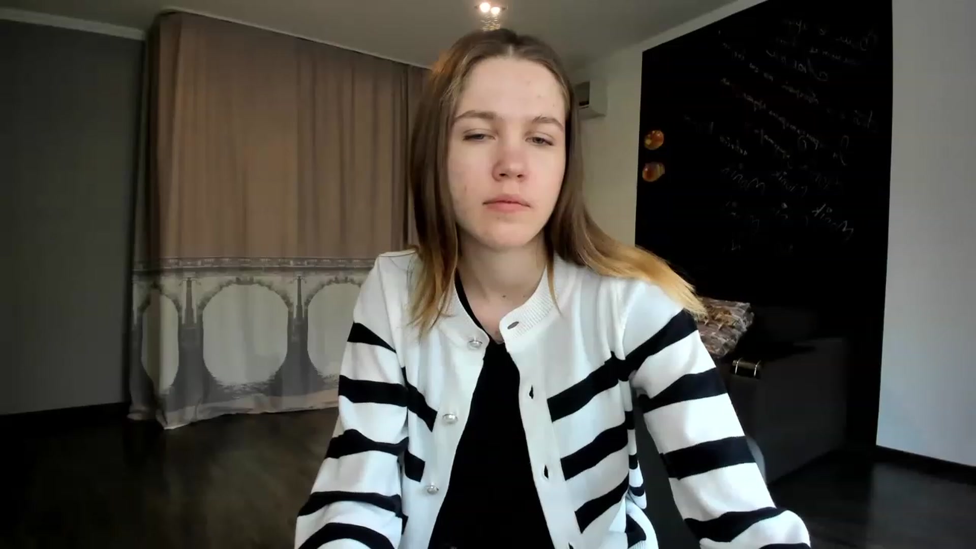 Gallery image thumbnail from KateGordon's myfreecams stream on, 04/12/2023, 10:11 image 19 of 20