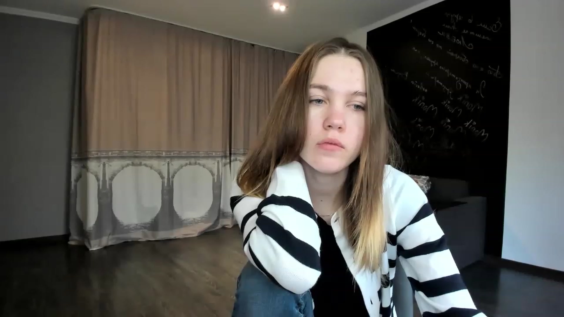 Gallery image thumbnail from KateGordon's myfreecams stream on, 04/12/2023, 10:11 image 8 of 20