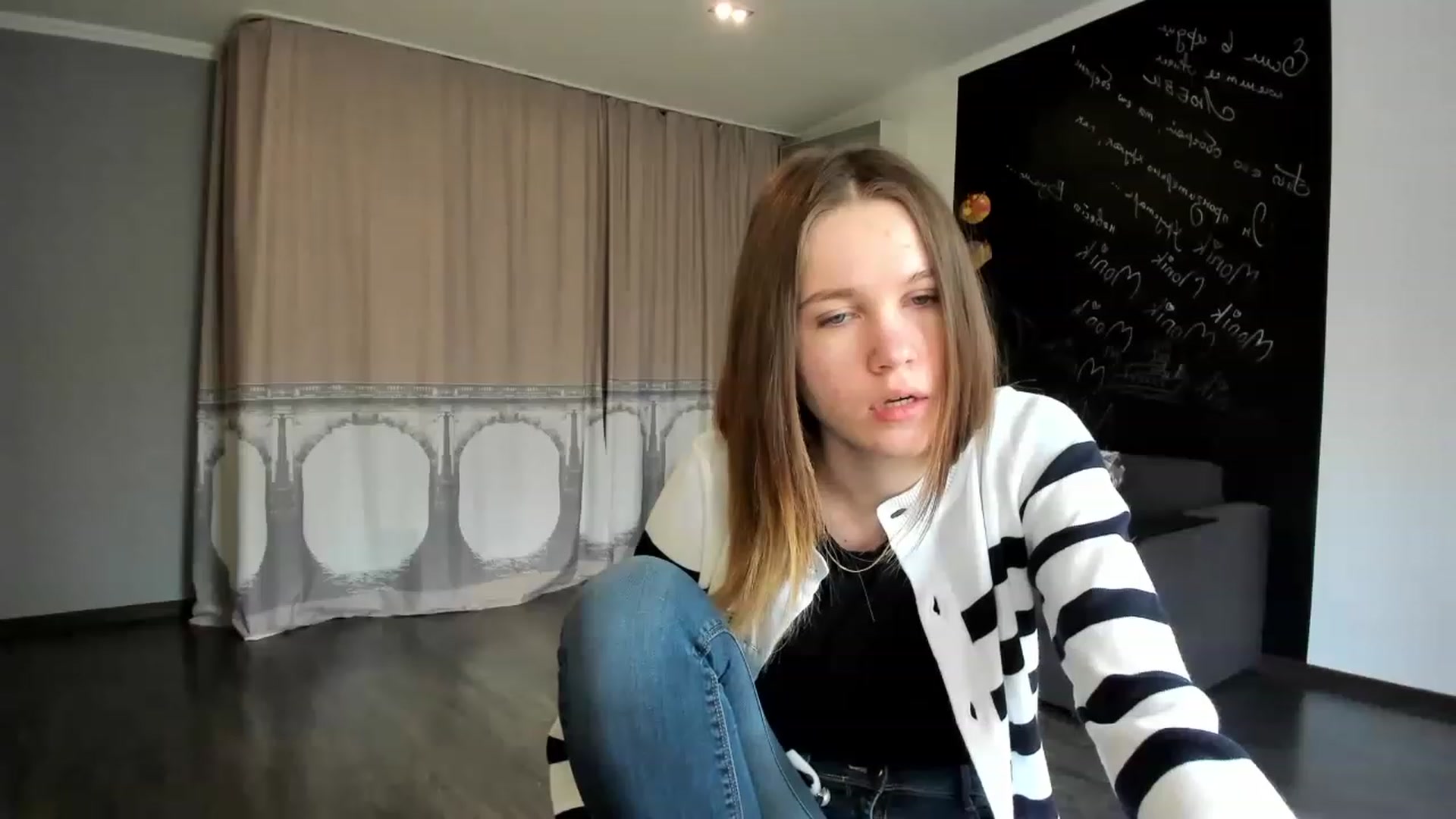 Gallery image thumbnail from KateGordon's myfreecams stream on, 04/12/2023, 11:14 image 7 of 20