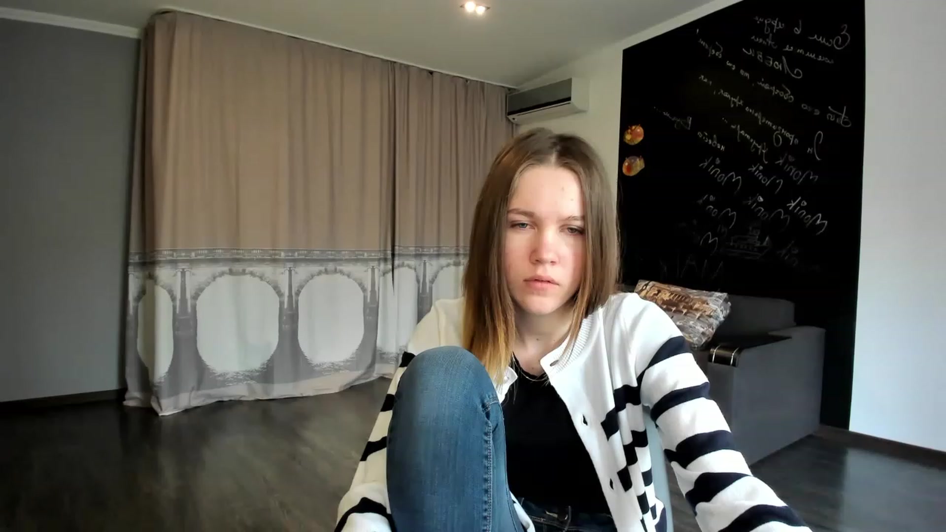 Gallery image thumbnail from KateGordon's myfreecams stream on, 04/12/2023, 11:14 image 6 of 20