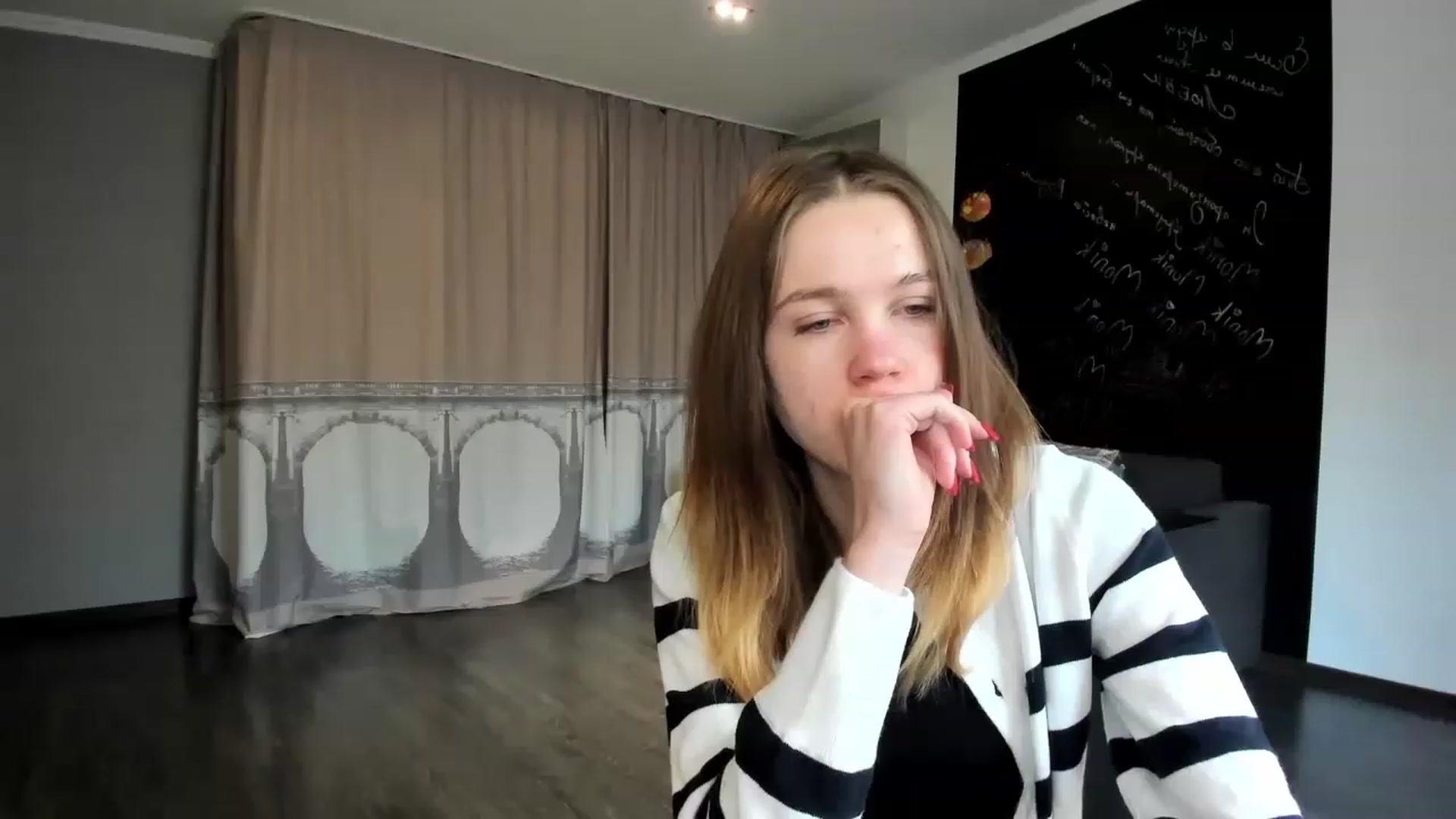 Gallery image thumbnail from KateGordon's myfreecams stream on, 04/12/2023, 11:14 image 20 of 20