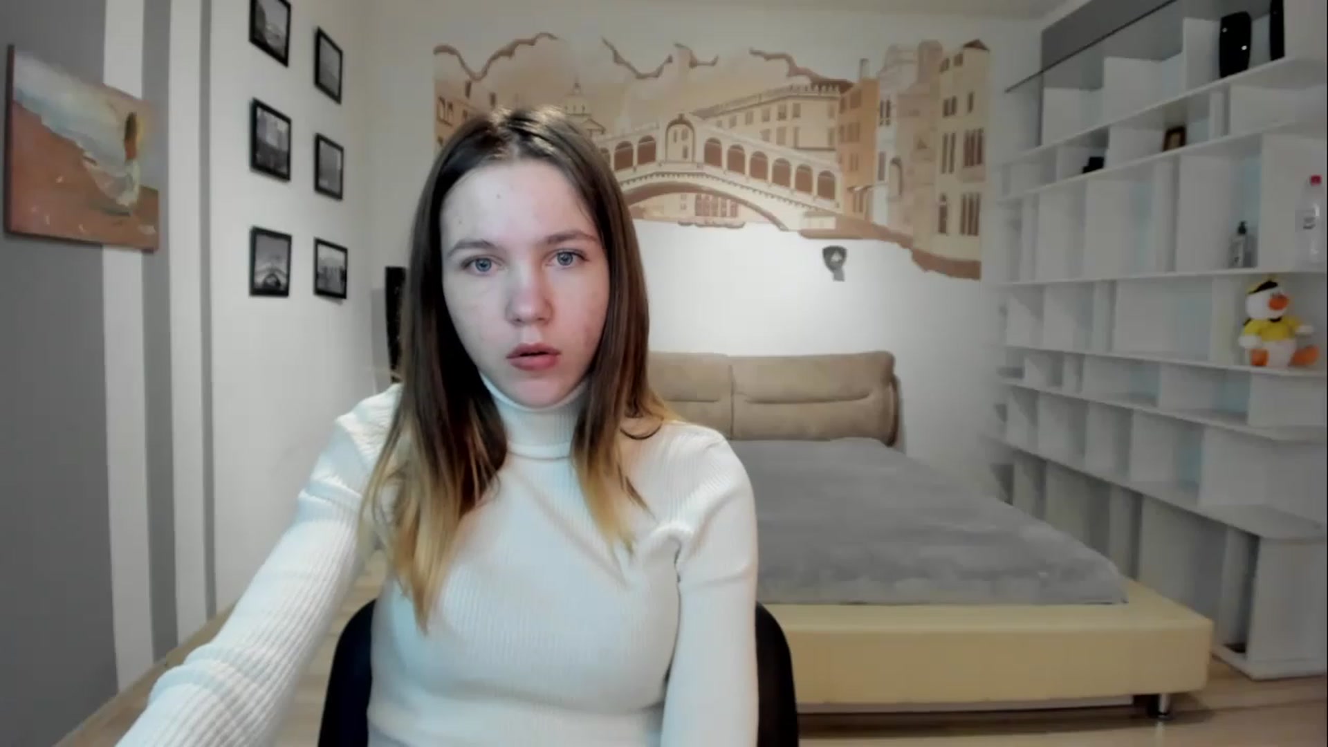 Gallery image thumbnail from KateGordon's myfreecams stream on, 04/17/2023, 09:38 image 3 of 20