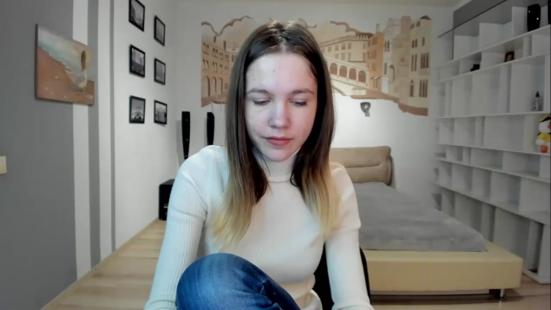 Gallery image thumbnail from KateGordon's myfreecams stream on, 04/17/2023, 11:01 image 8 of 20