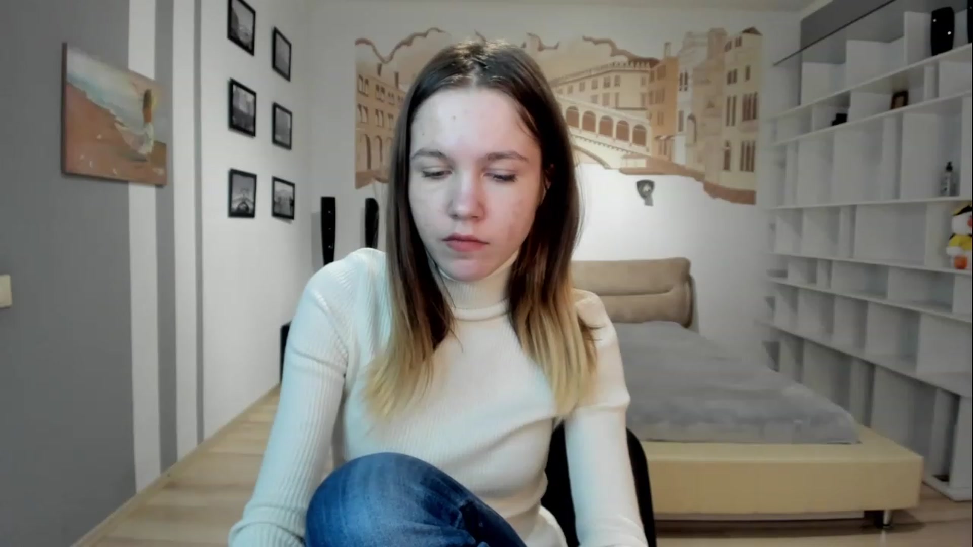 Gallery image thumbnail from KateGordon's myfreecams stream on, 04/17/2023, 11:01 image 7 of 20