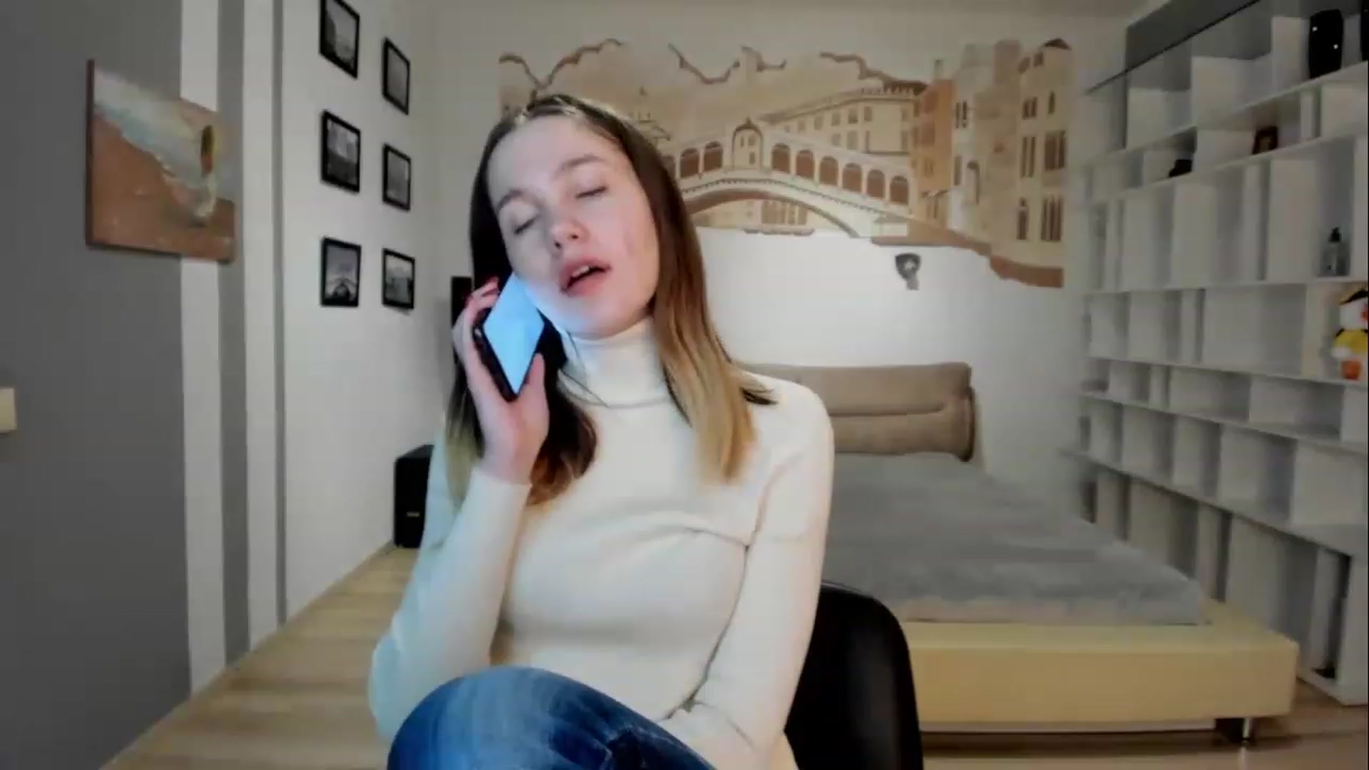 Gallery image thumbnail from KateGordon's myfreecams stream on, 04/17/2023, 11:01 image 11 of 20