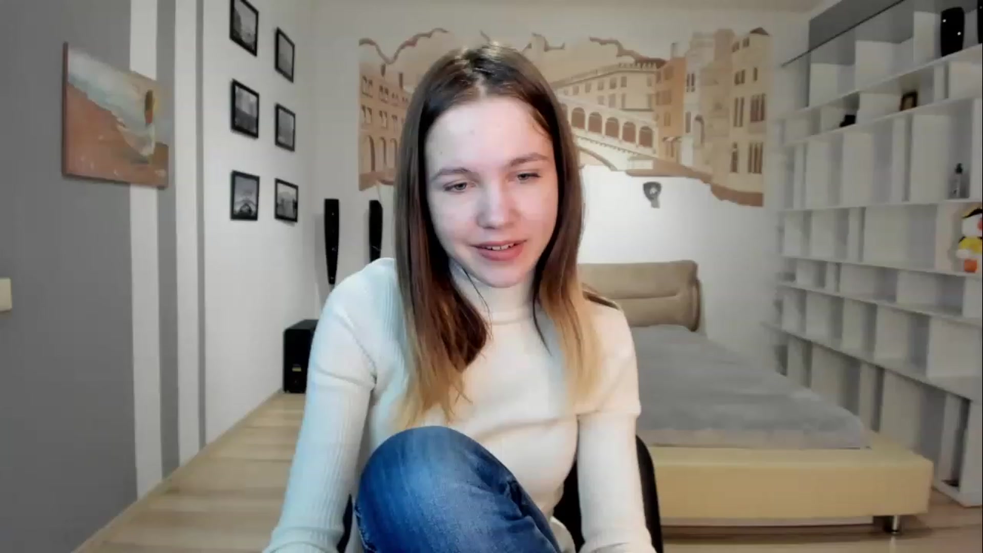 Gallery image thumbnail from KateGordon's myfreecams stream on, 04/17/2023, 11:01 image 10 of 20
