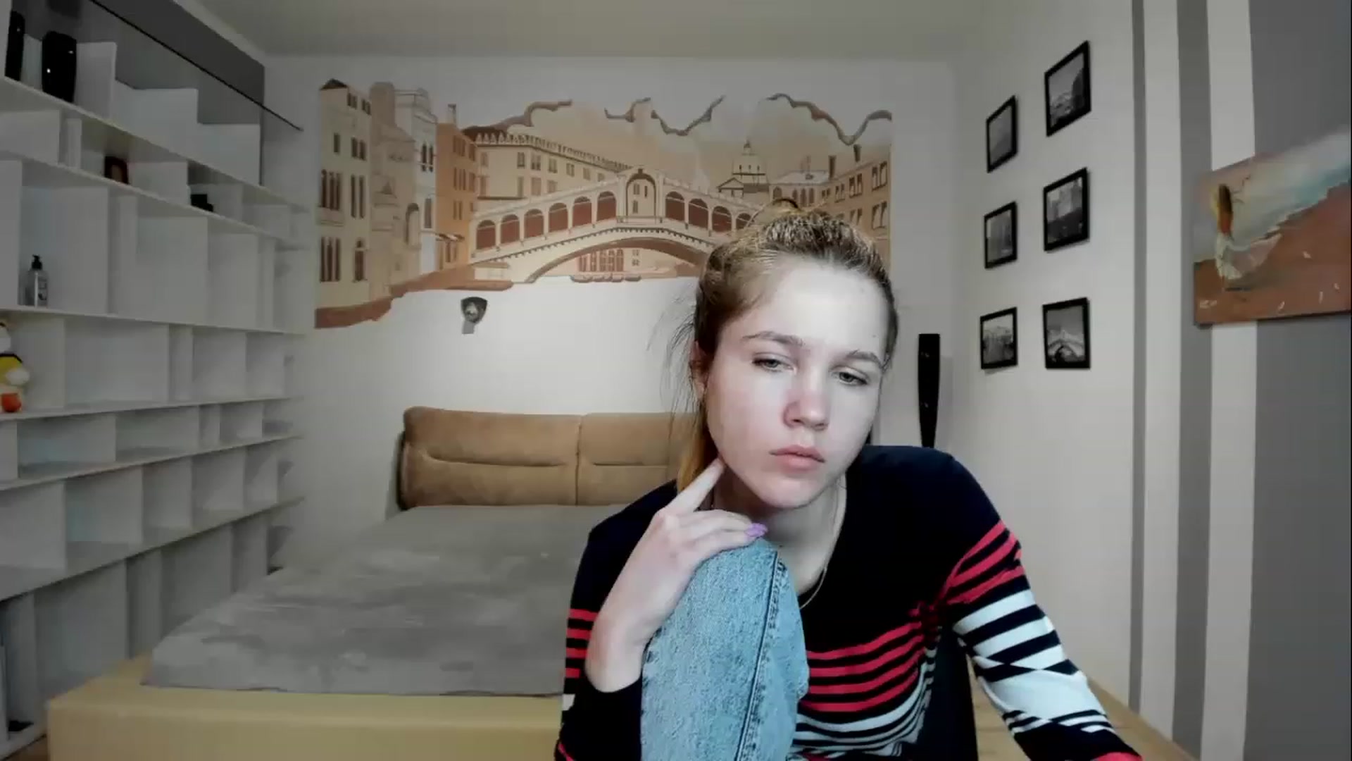 Gallery image thumbnail from KateGordon's myfreecams stream on, 05/02/2023, 10:10 image 6 of 20