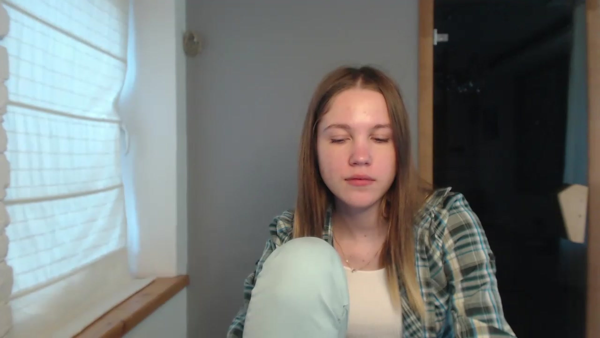 Gallery image thumbnail from KateGordon's myfreecams stream on, 06/06/2023, 09:49 image 7 of 20