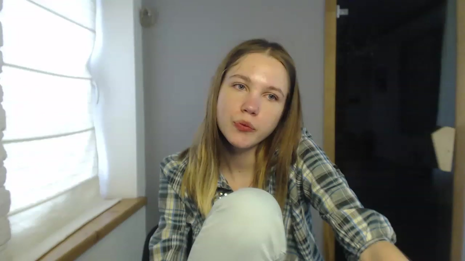 Gallery image thumbnail from KateGordon's myfreecams stream on, 06/06/2023, 11:00 image 12 of 20