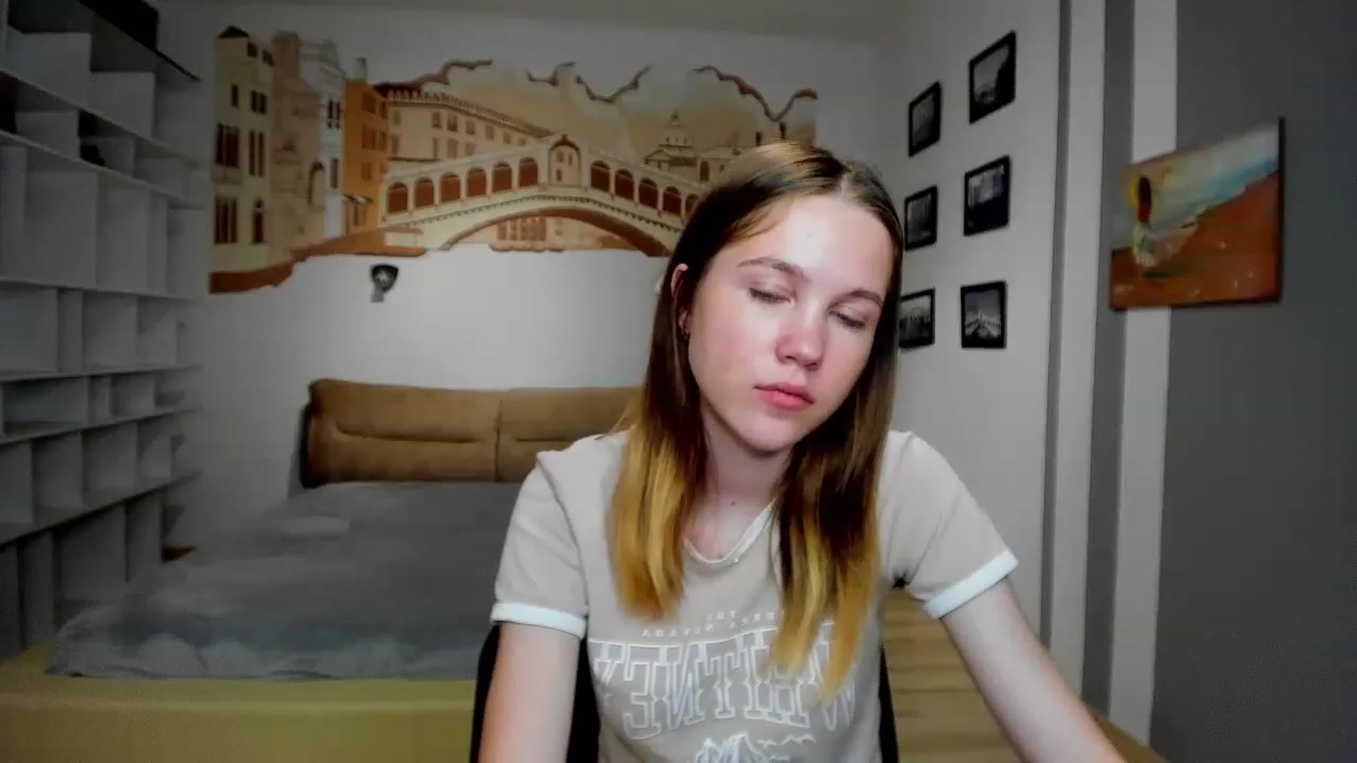 Gallery image thumbnail from KateGordon's myfreecams stream on, 06/10/2023, 10:59 image 2 of 20
