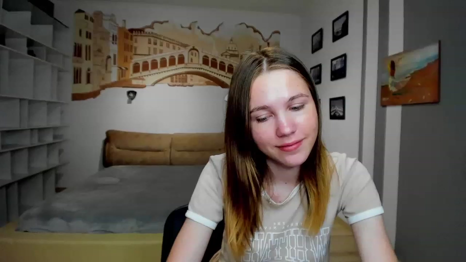 Gallery image thumbnail from KateGordon's myfreecams stream on, 06/10/2023, 10:59 image 1 of 20