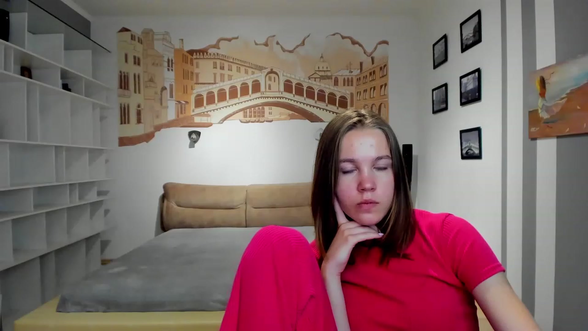 Gallery image thumbnail from KateGordon's myfreecams stream on, 07/10/2023, 10:52 image 14 of 20