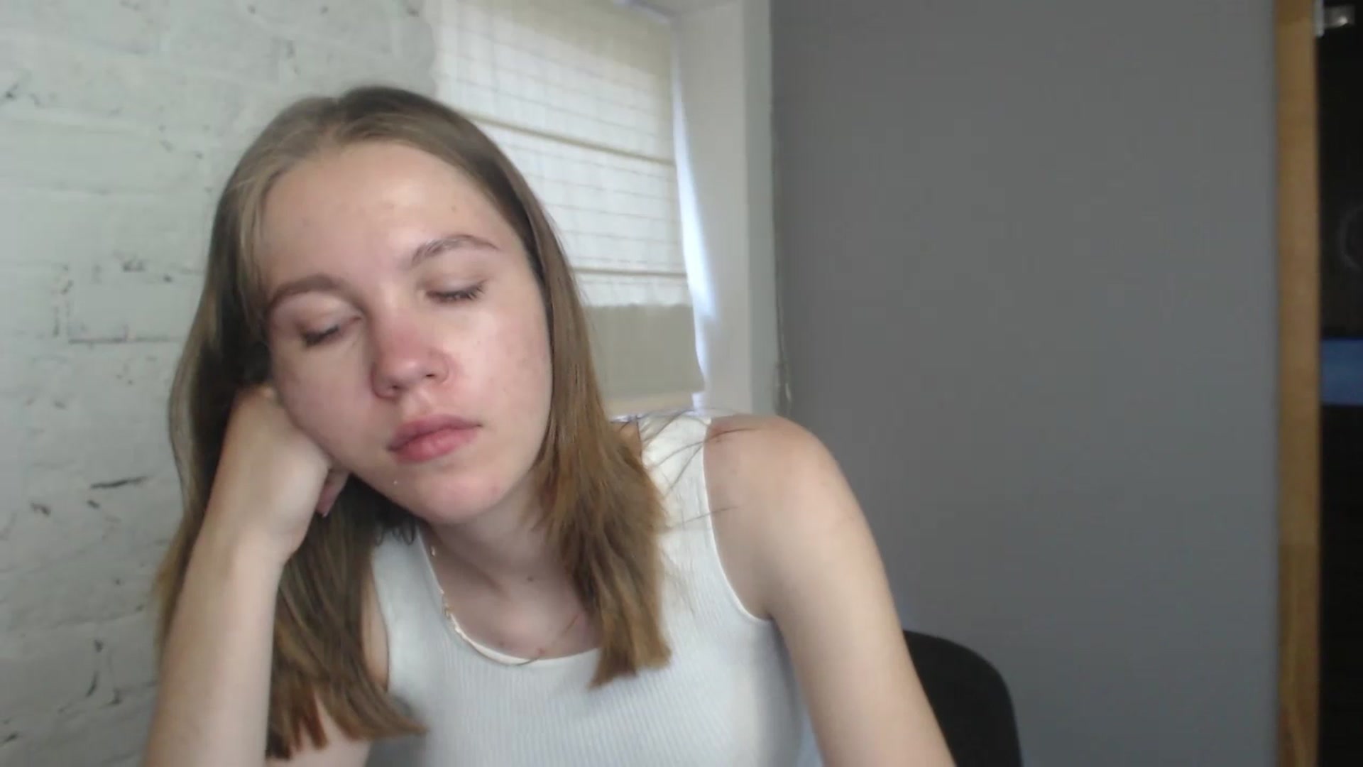 Gallery image thumbnail from KateGordon's myfreecams stream on, 07/12/2023, 10:27 image 1 of 20