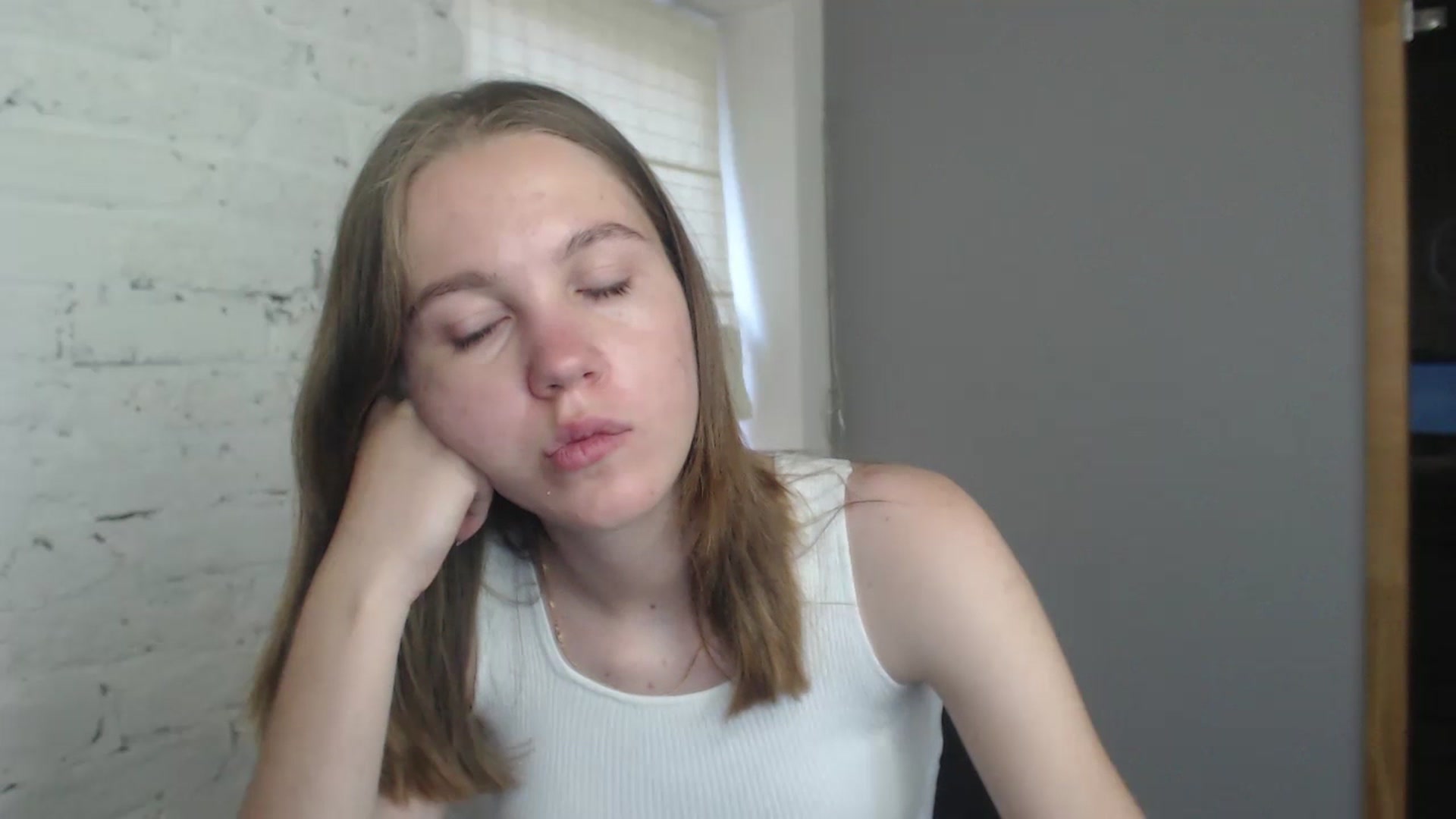Gallery image thumbnail from KateGordon's myfreecams stream on, 07/12/2023, 10:27 image 5 of 20