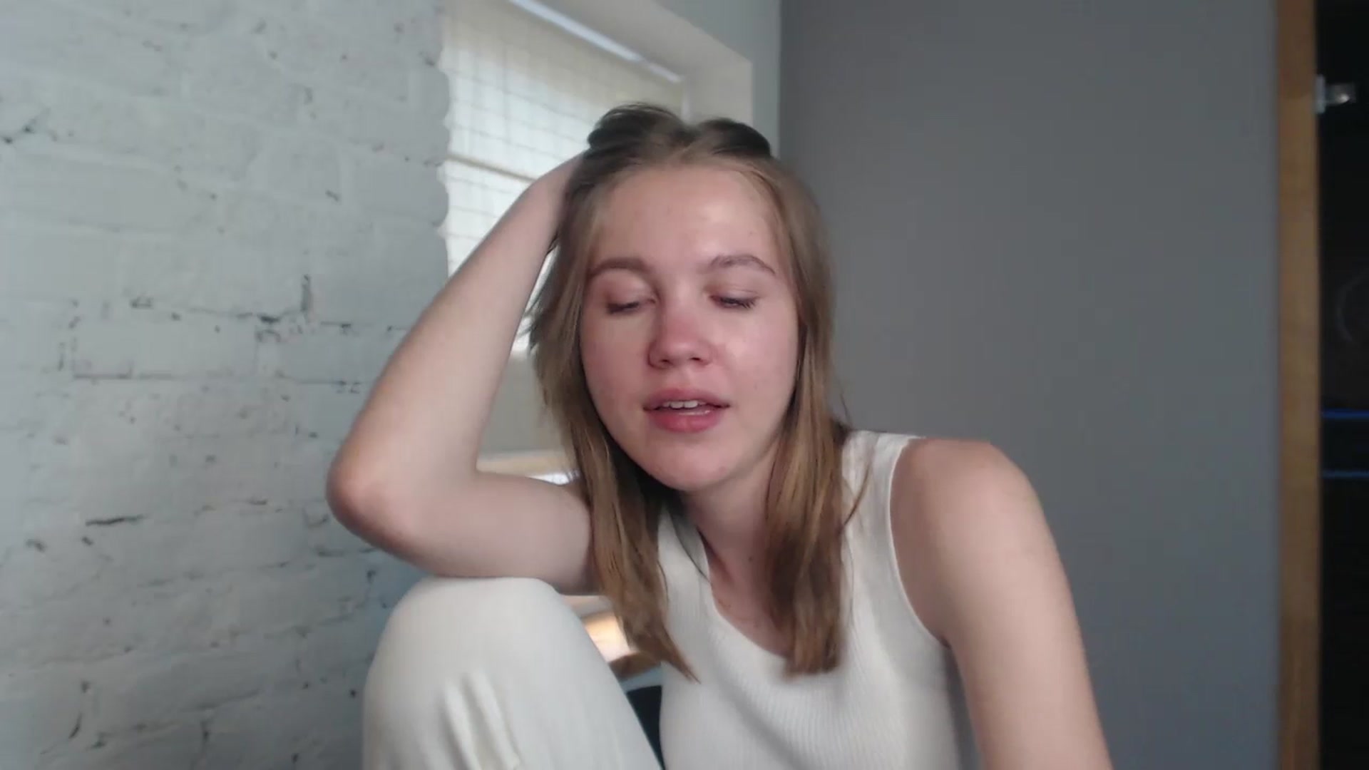 Gallery image thumbnail from KateGordon's myfreecams stream on, 07/12/2023, 10:27 image 20 of 20