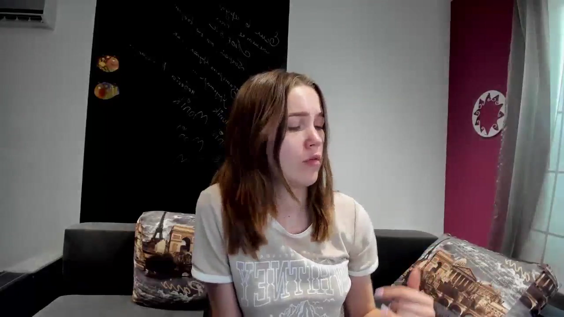 Gallery image thumbnail from KateGordon's myfreecams stream on, 07/27/2023, 10:25 image 16 of 20