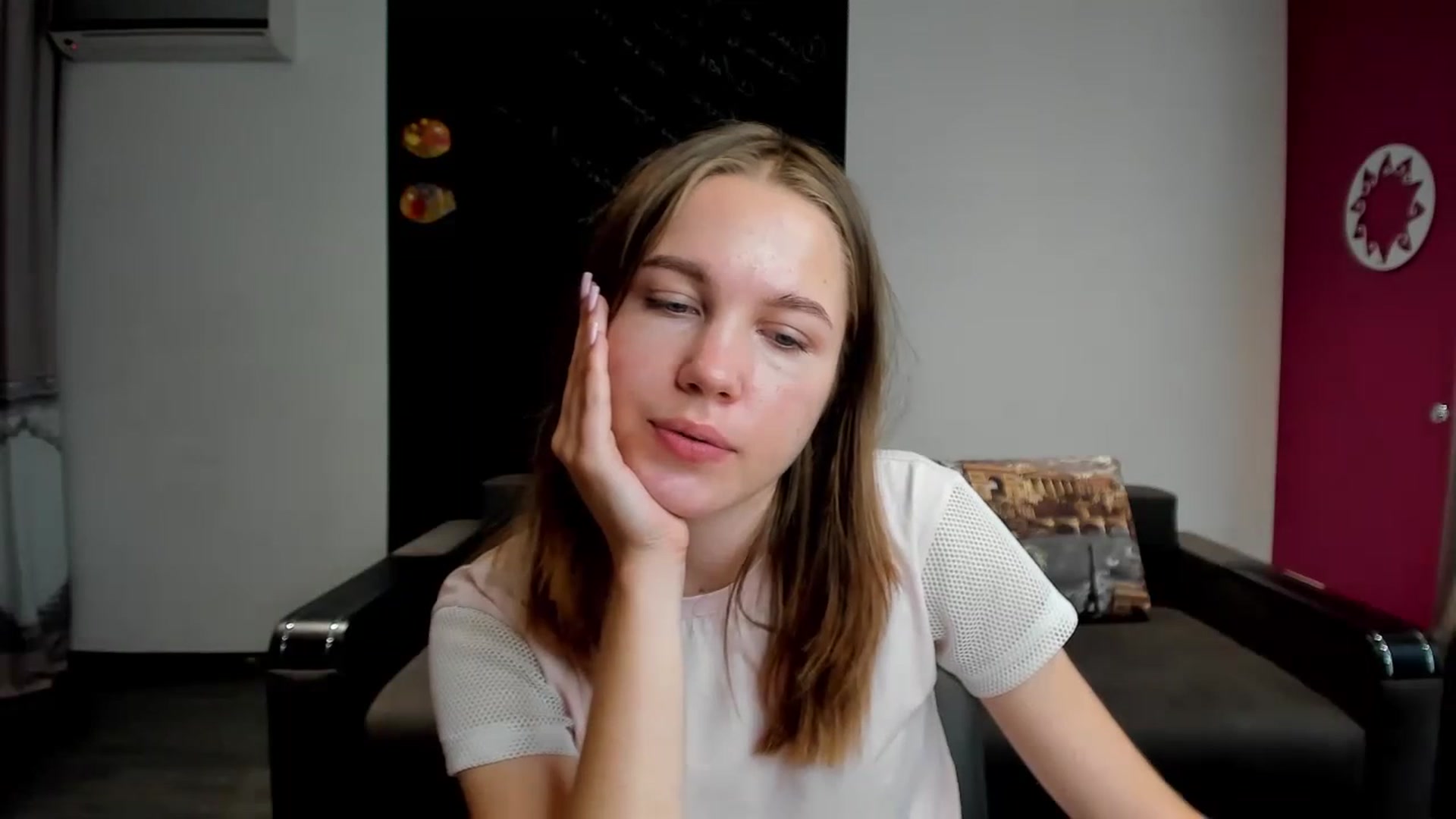 Gallery image thumbnail from KateGordon's myfreecams stream on, 08/03/2023, 07:30 image 9 of 20