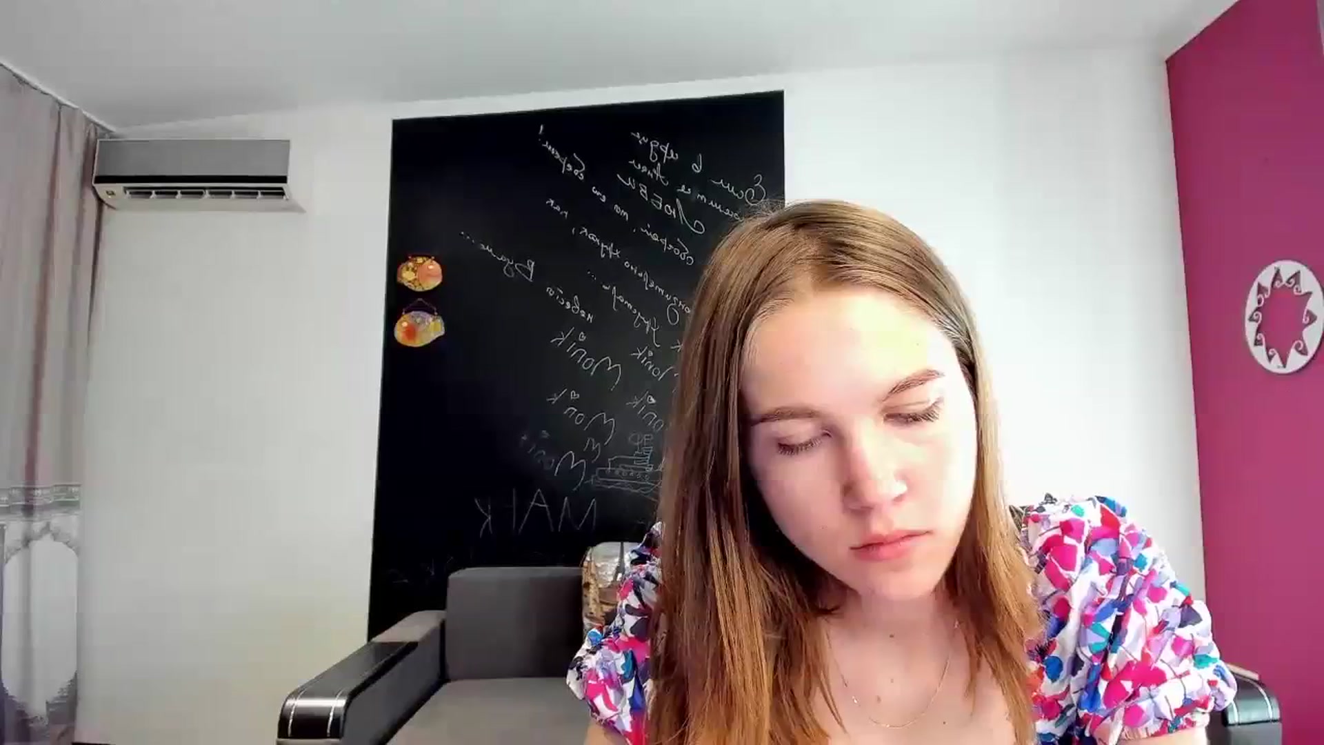 Gallery image thumbnail from KateGordon's myfreecams stream on, 08/04/2023, 09:27 image 8 of 20