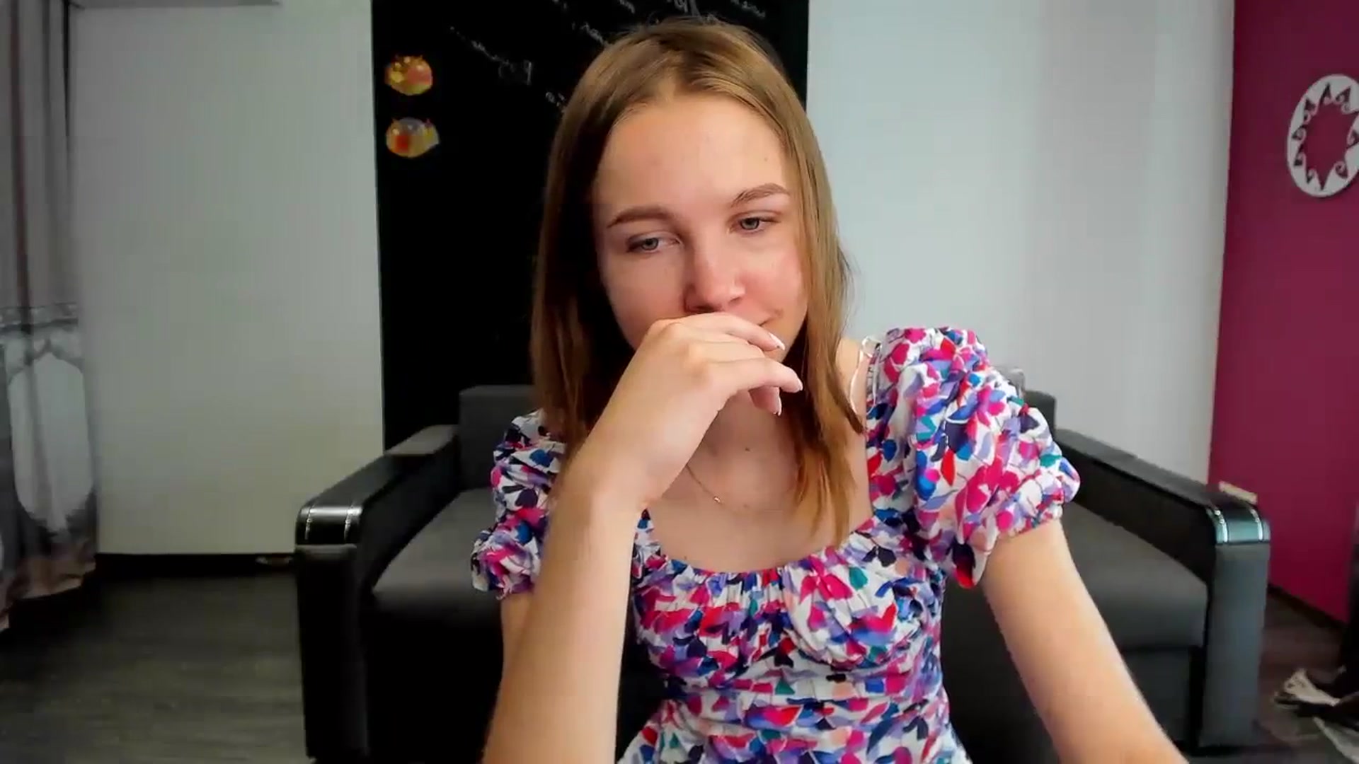 Gallery image thumbnail from KateGordon's myfreecams stream on, 08/04/2023, 09:27 image 16 of 20