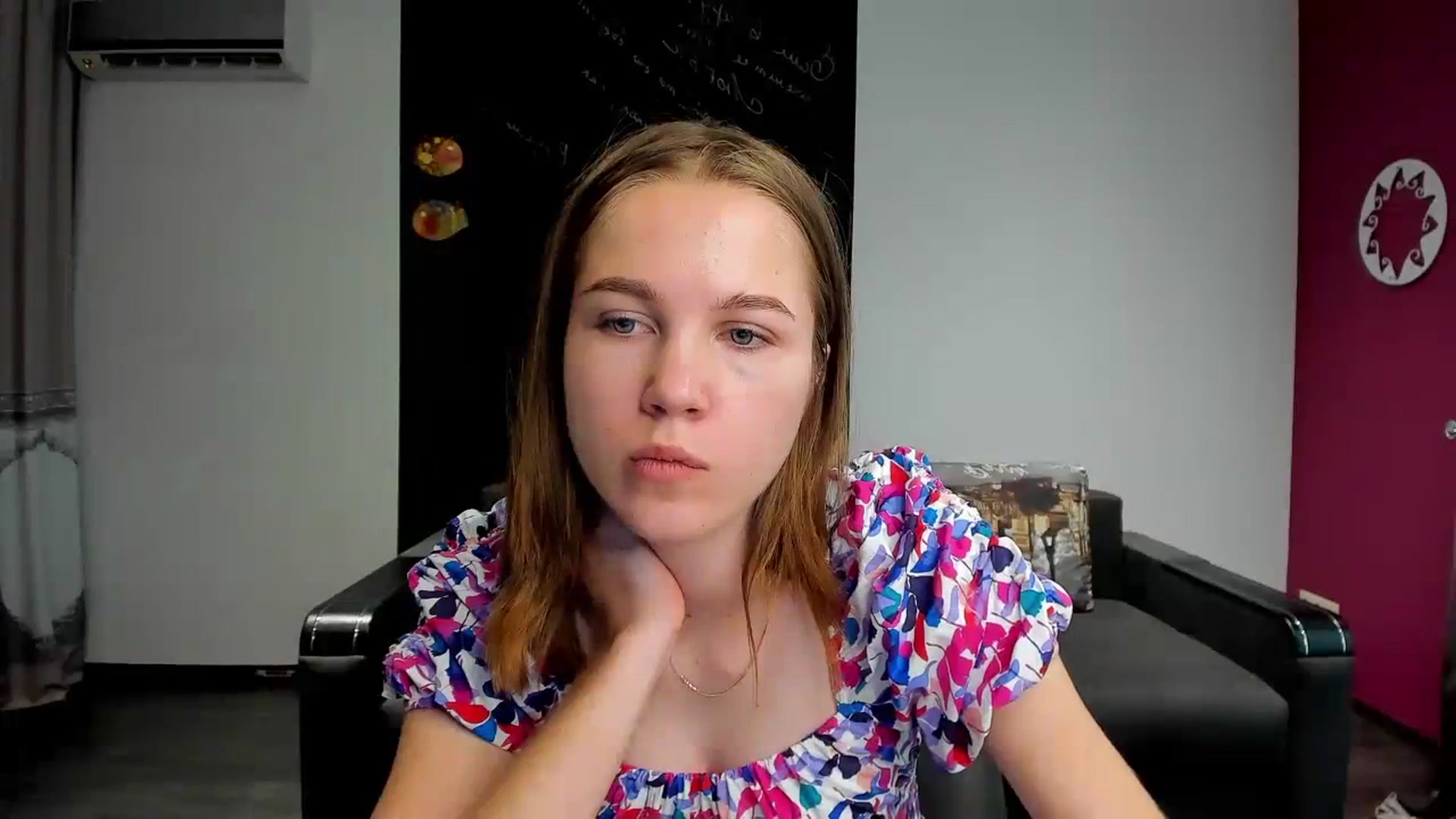 Gallery image thumbnail from KateGordon's myfreecams stream on, 08/04/2023, 11:05 image 17 of 20