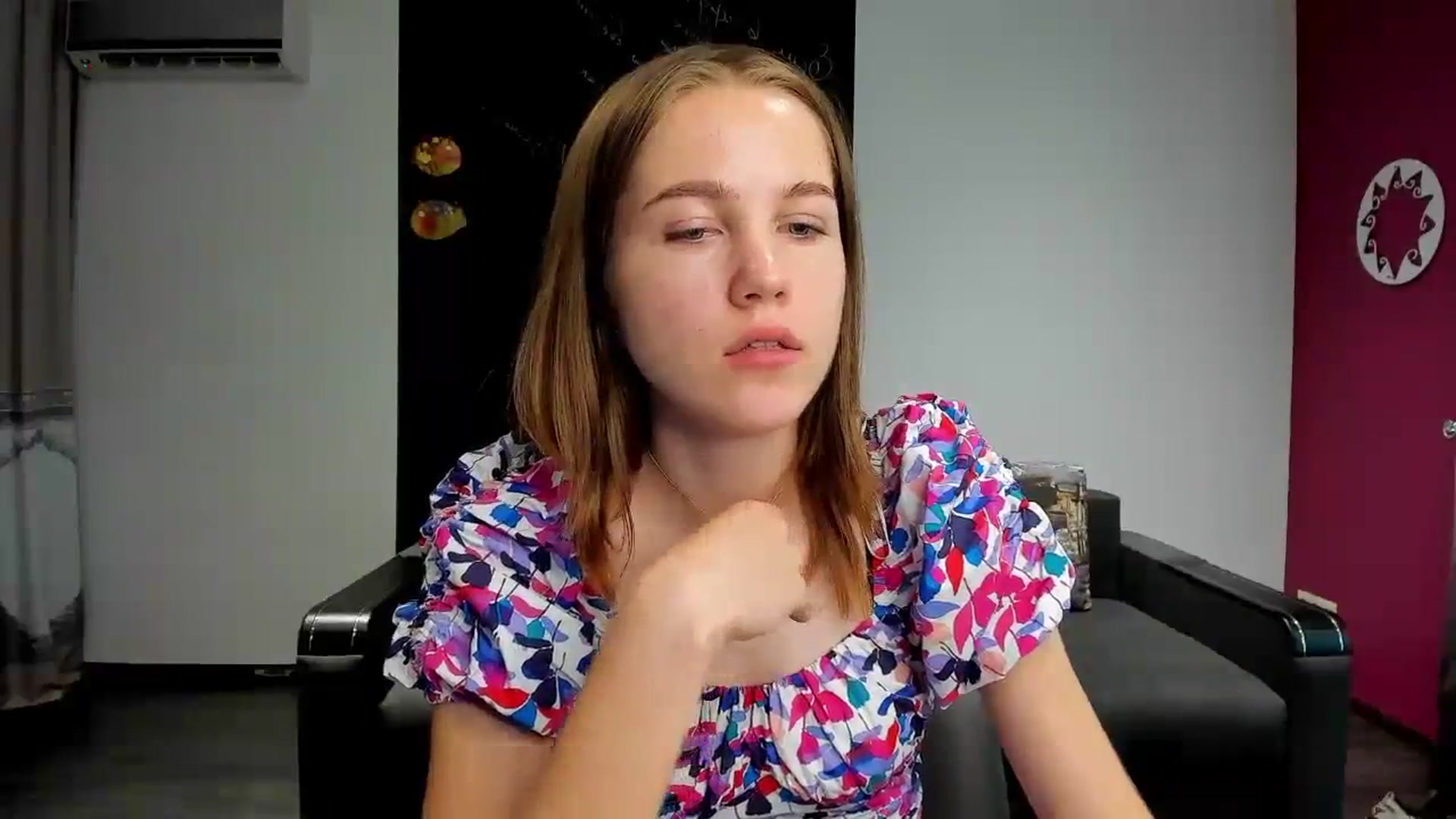 Gallery image thumbnail from KateGordon's myfreecams stream on, 08/04/2023, 11:05 image 7 of 20