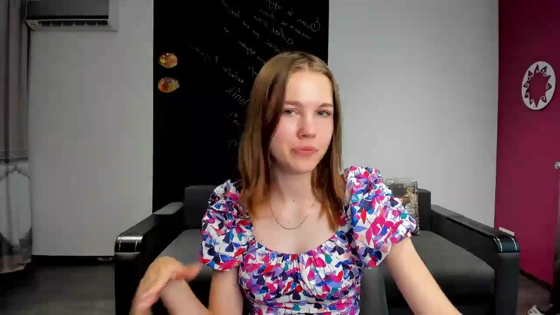 Gallery image thumbnail from KateGordon's myfreecams stream on, 08/04/2023, 11:05 image 8 of 20