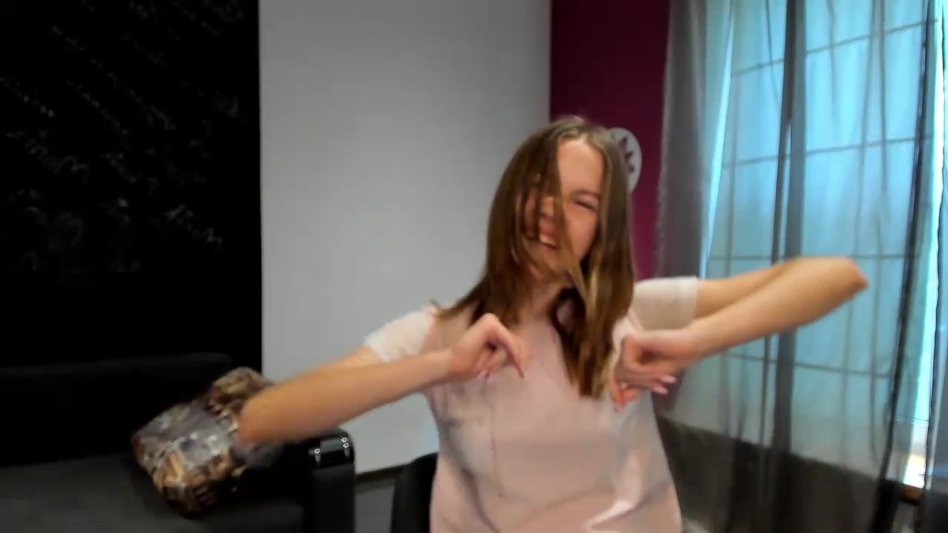 Gallery image thumbnail from KateGordon's myfreecams stream on, 08/07/2023, 11:05 image 17 of 20