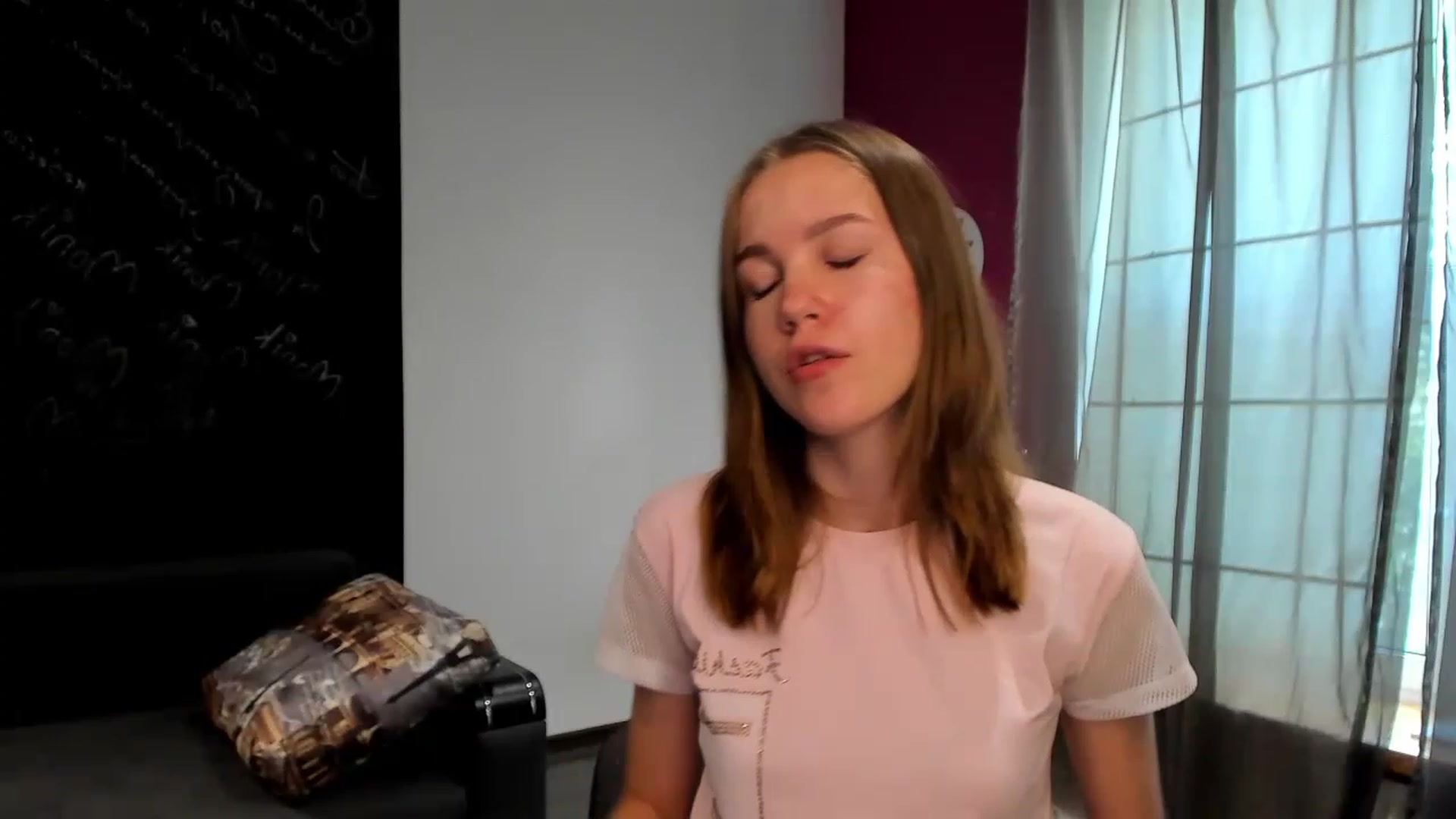 Gallery image thumbnail from KateGordon's myfreecams stream on, 08/07/2023, 11:05 image 1 of 20
