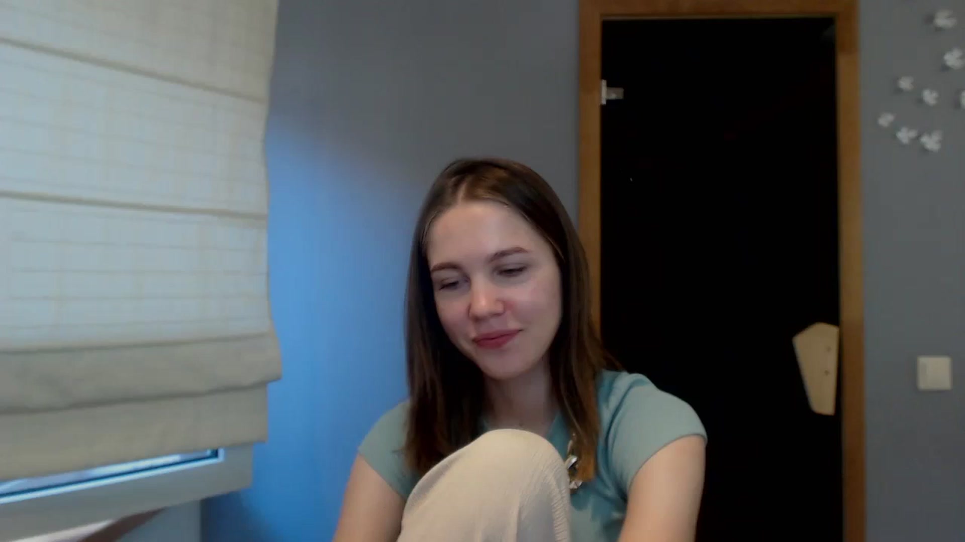 Gallery image thumbnail from KateGordon's myfreecams stream on, 08/08/2023, 11:02 image 4 of 20