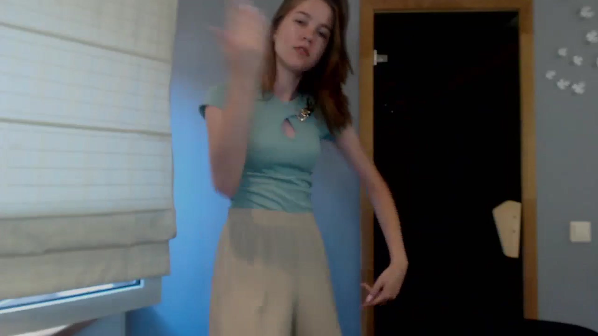 Gallery image thumbnail from KateGordon's myfreecams stream on, 08/08/2023, 11:02 image 13 of 20