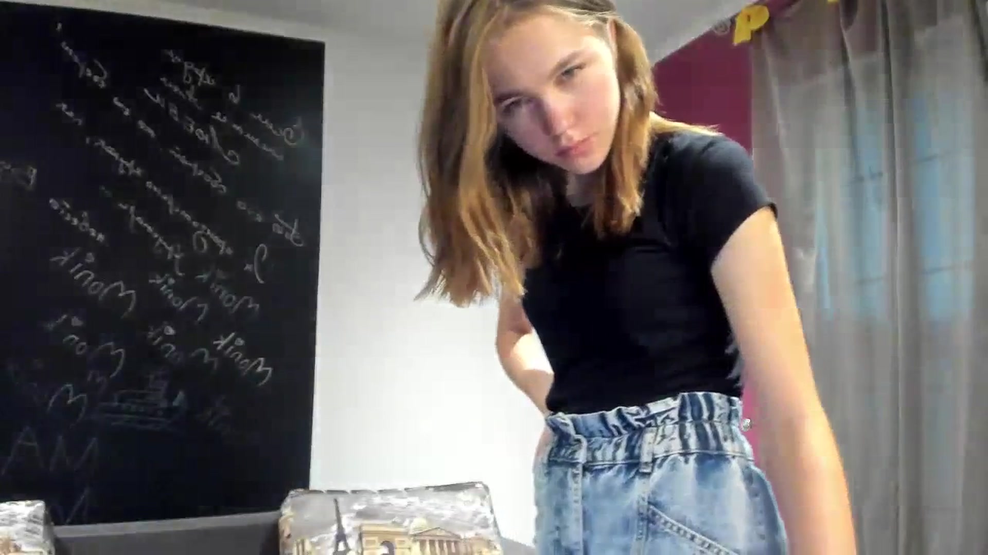 Gallery image thumbnail from KateGordon's myfreecams stream on, 08/11/2023, 09:55 image 4 of 20