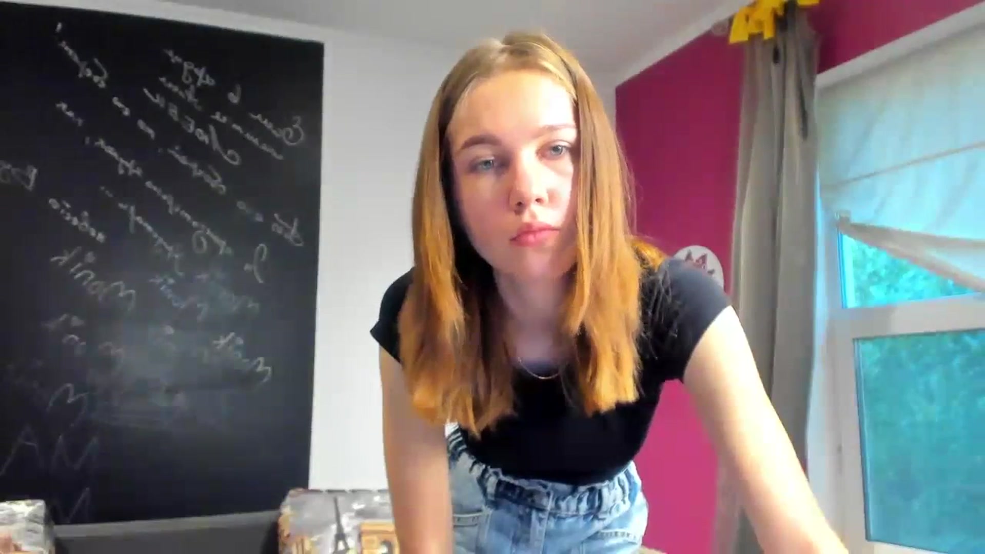 Gallery image thumbnail from KateGordon's myfreecams stream on, 08/11/2023, 09:55 image 9 of 20