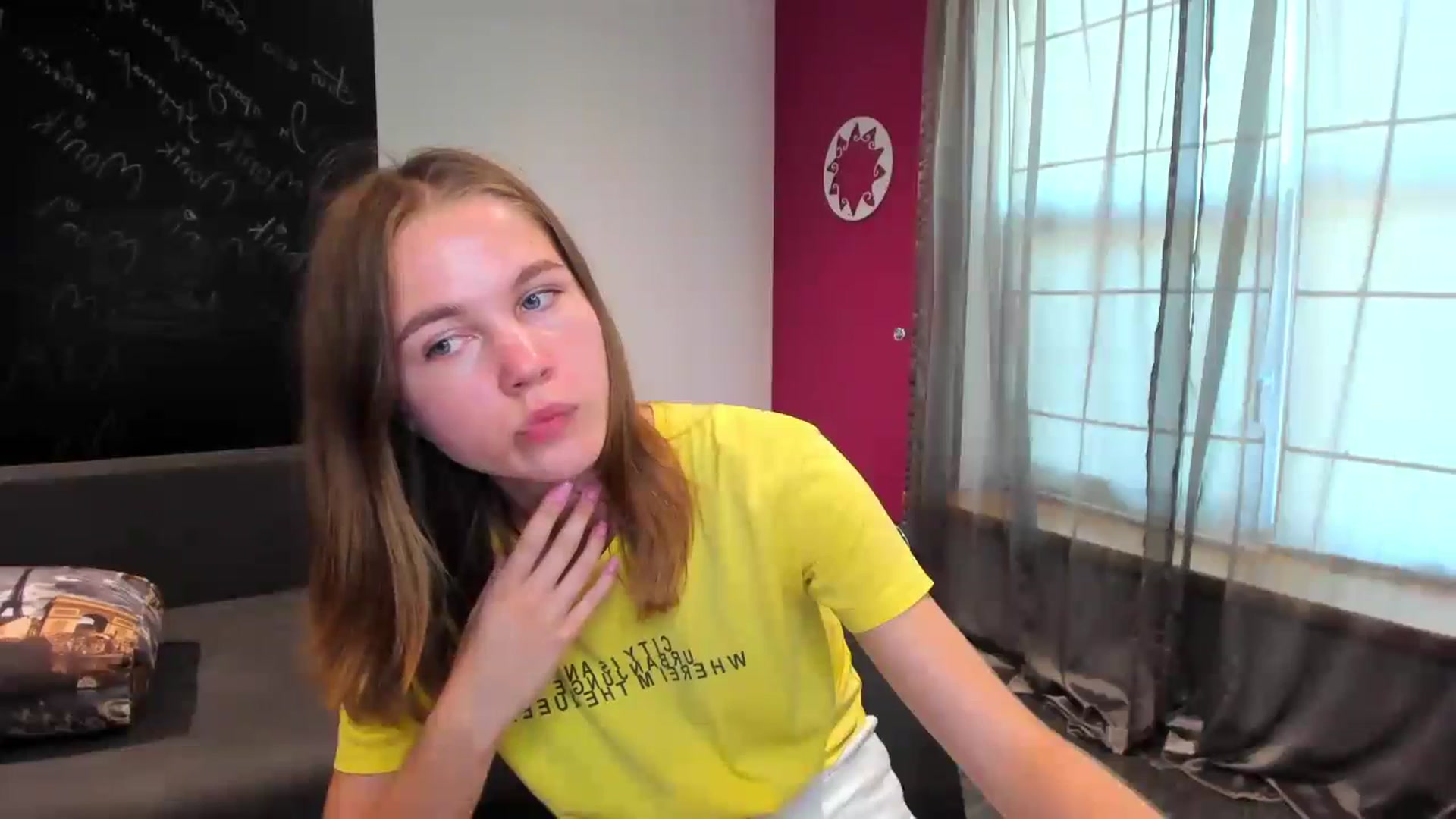 Gallery image thumbnail from KateGordon's myfreecams stream on, 08/28/2023, 10:38 image 17 of 20